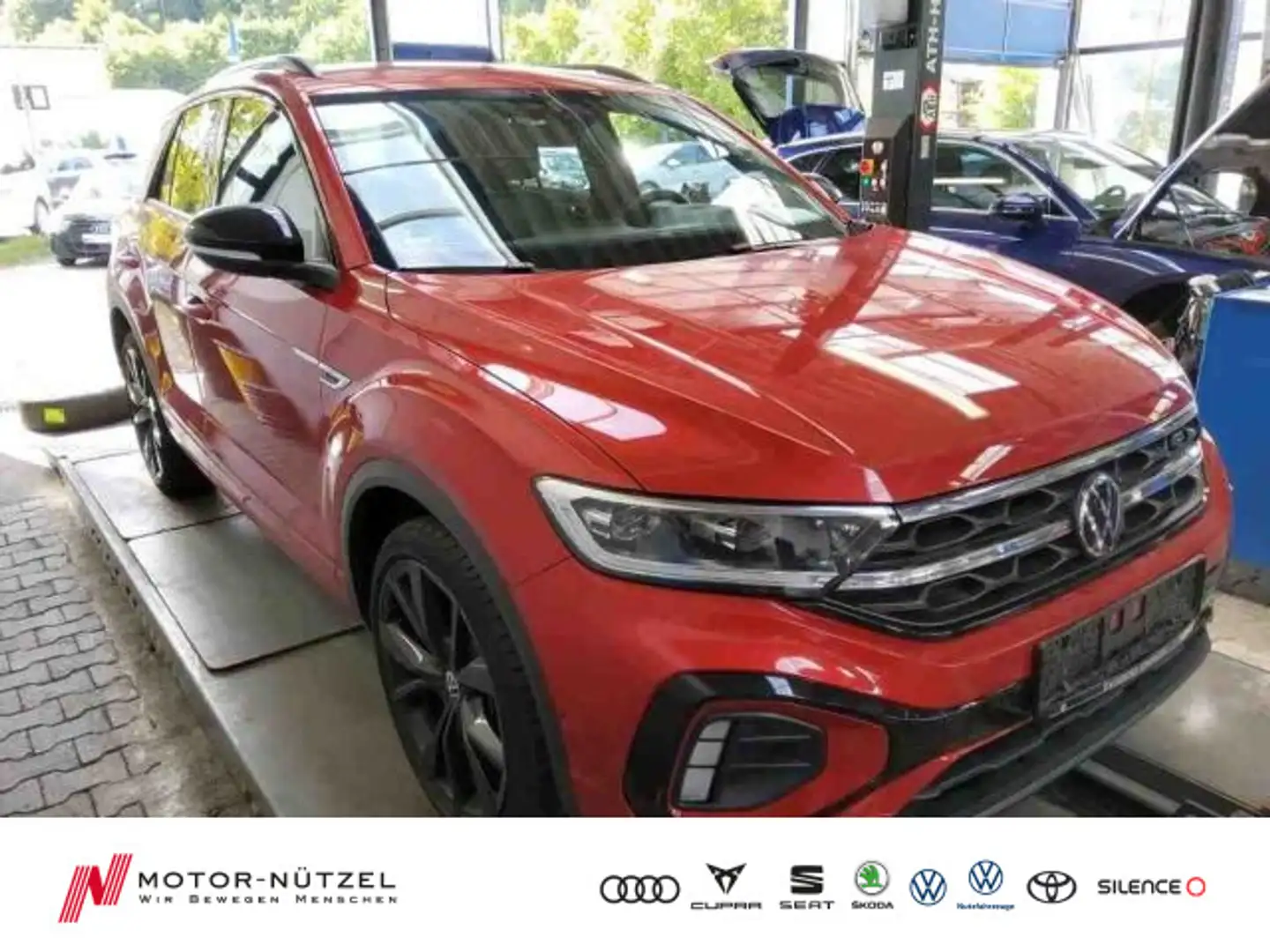 Volkswagen T-Roc 1.5 TSI DSG R-LINE LEDplus+NAVI+AHK+ACC+VC Rot - 1