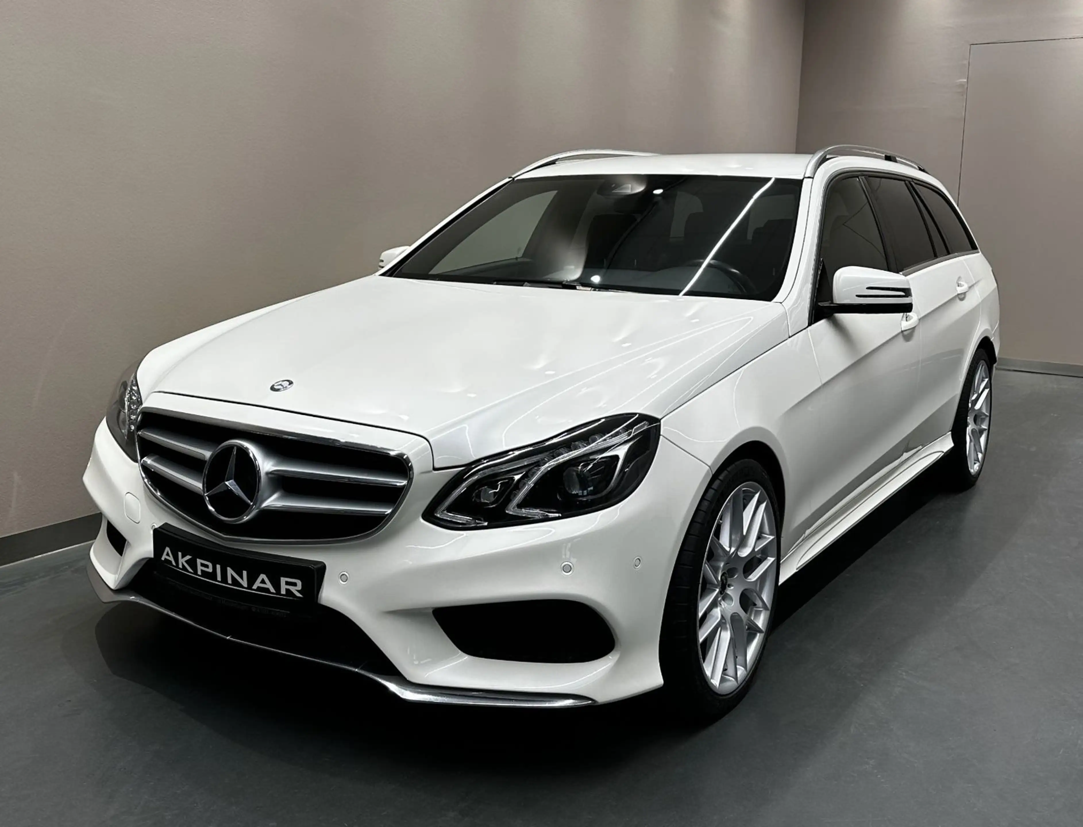 Mercedes-Benz E 400 E400 T-Modell AMG-Line 4M *MEMORY*DISTR*PDC*SHZ* — photo 2