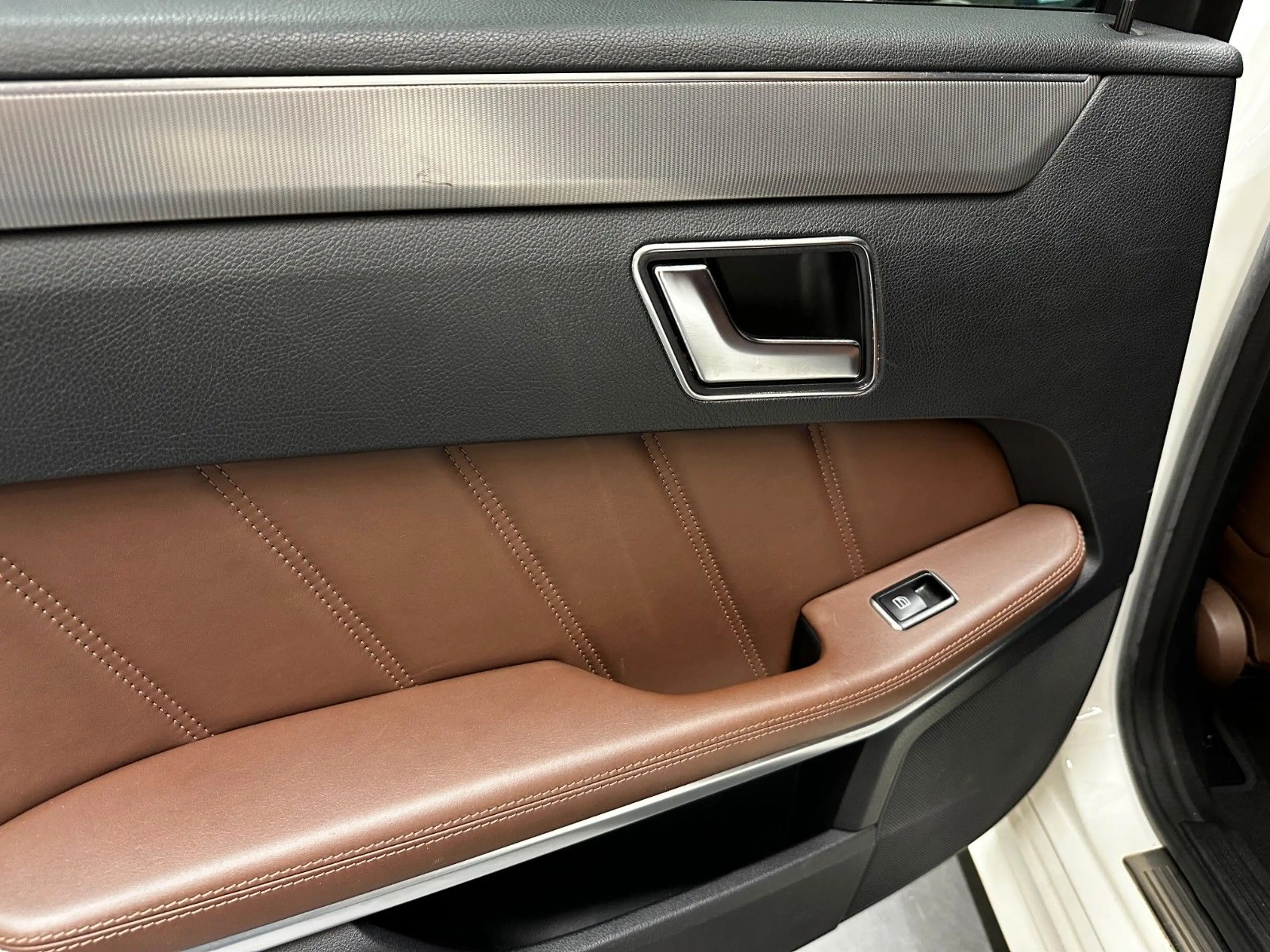 Mercedes-Benz E 400 E400 T-Modell AMG-Line 4M *MEMORY*DISTR*PDC*SHZ* — photo 15