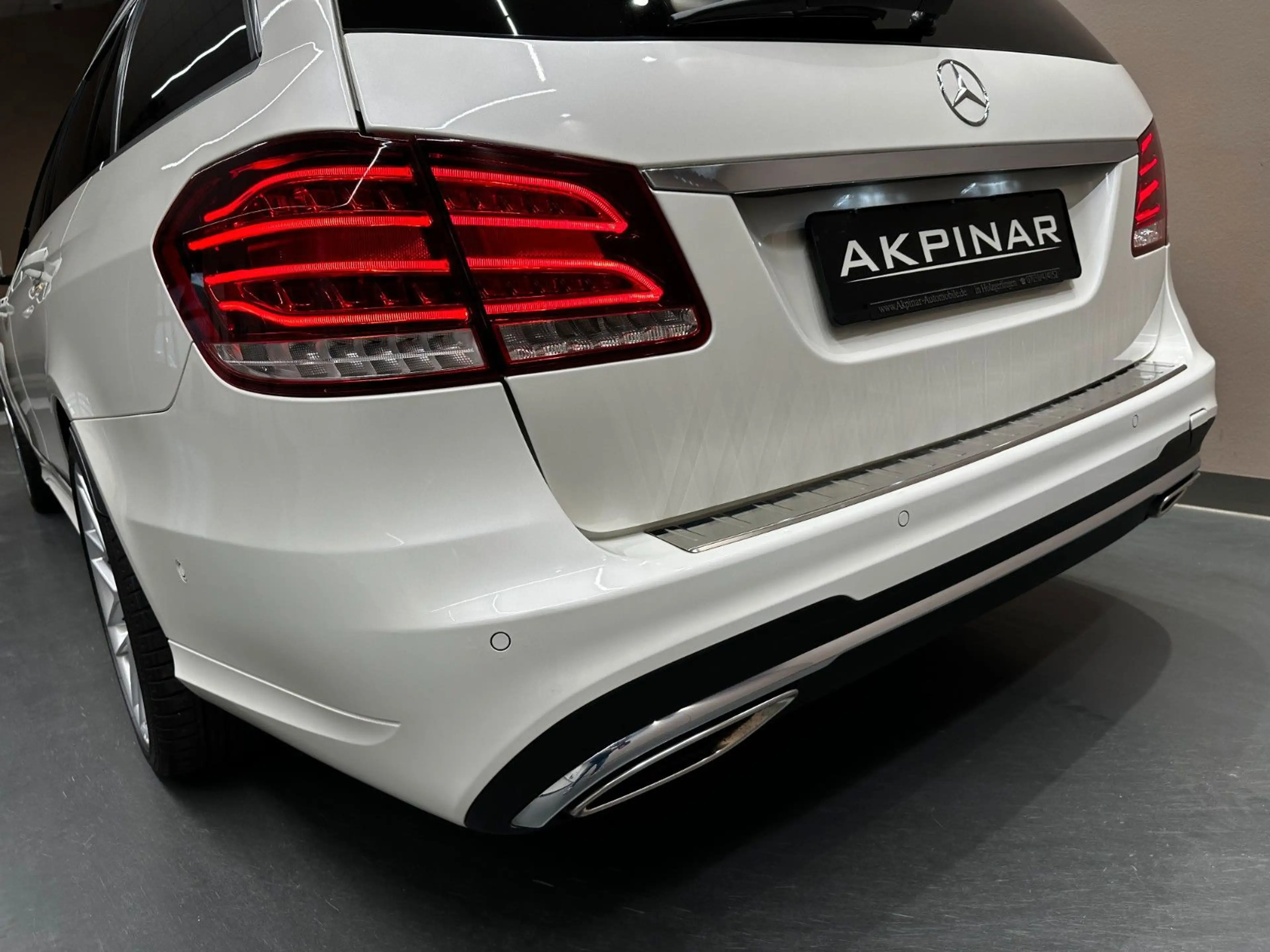 Mercedes-Benz E 400 E400 T-Modell AMG-Line 4M *MEMORY*DISTR*PDC*SHZ* — photo 5