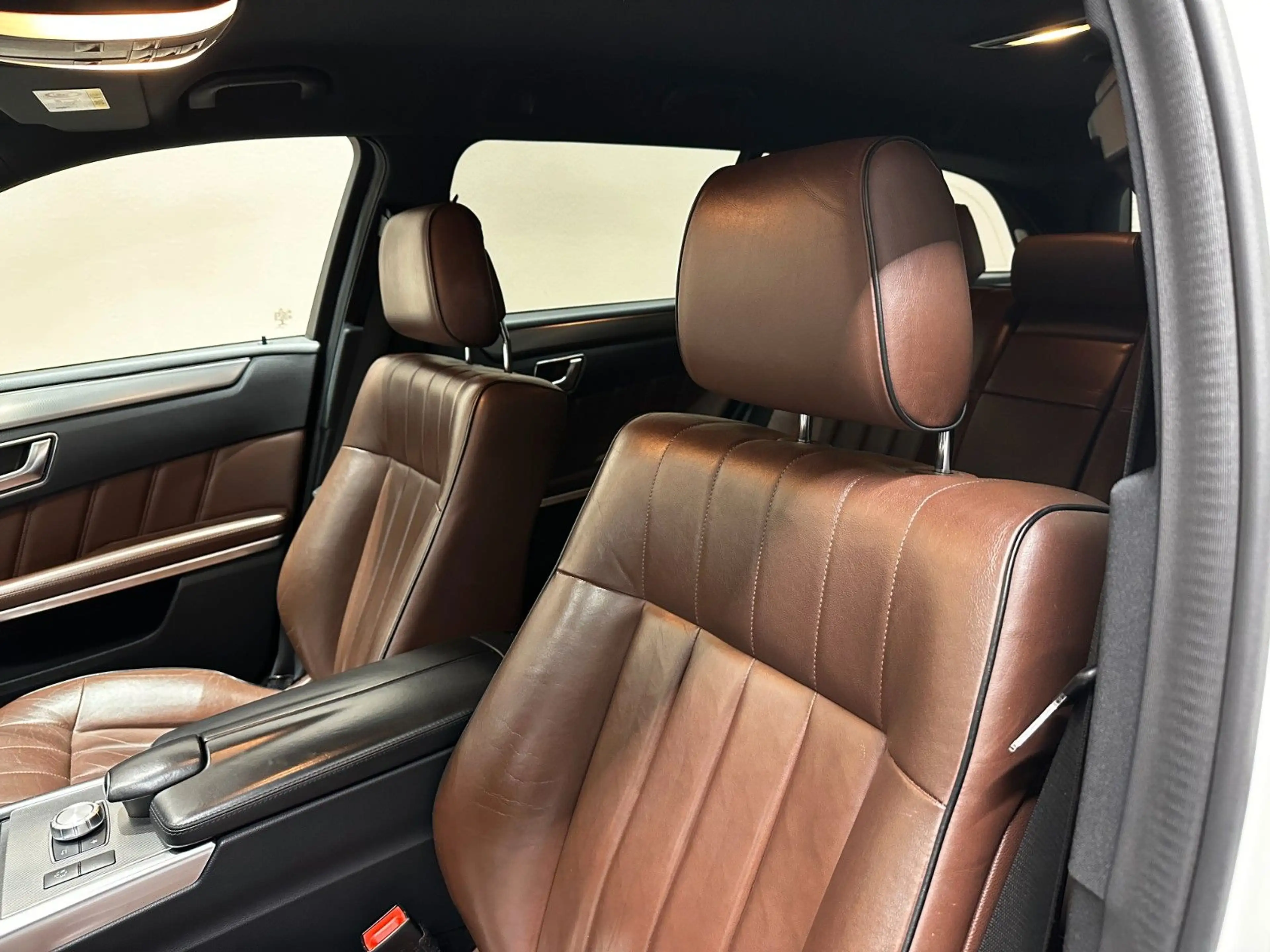 Mercedes-Benz E 400 E400 T-Modell AMG-Line 4M *MEMORY*DISTR*PDC*SHZ* — photo 10
