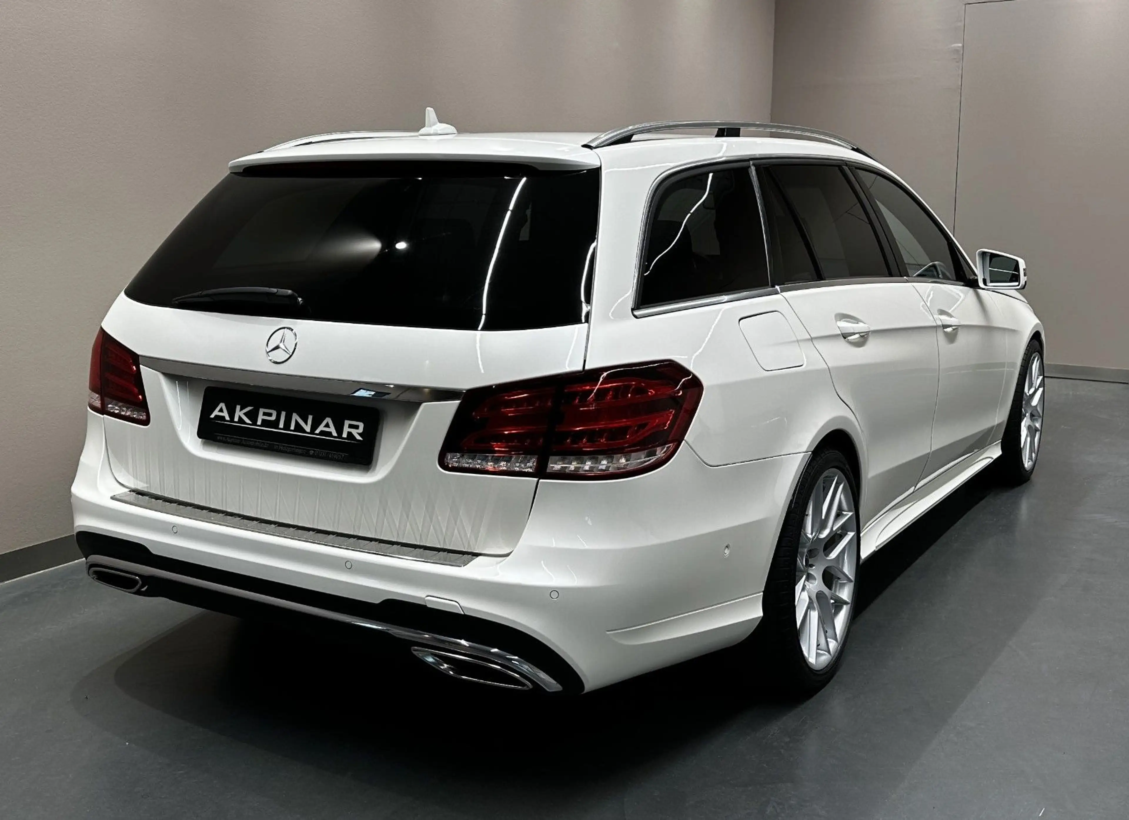 Mercedes-Benz E 400 E400 T-Modell AMG-Line 4M *MEMORY*DISTR*PDC*SHZ* — photo 6