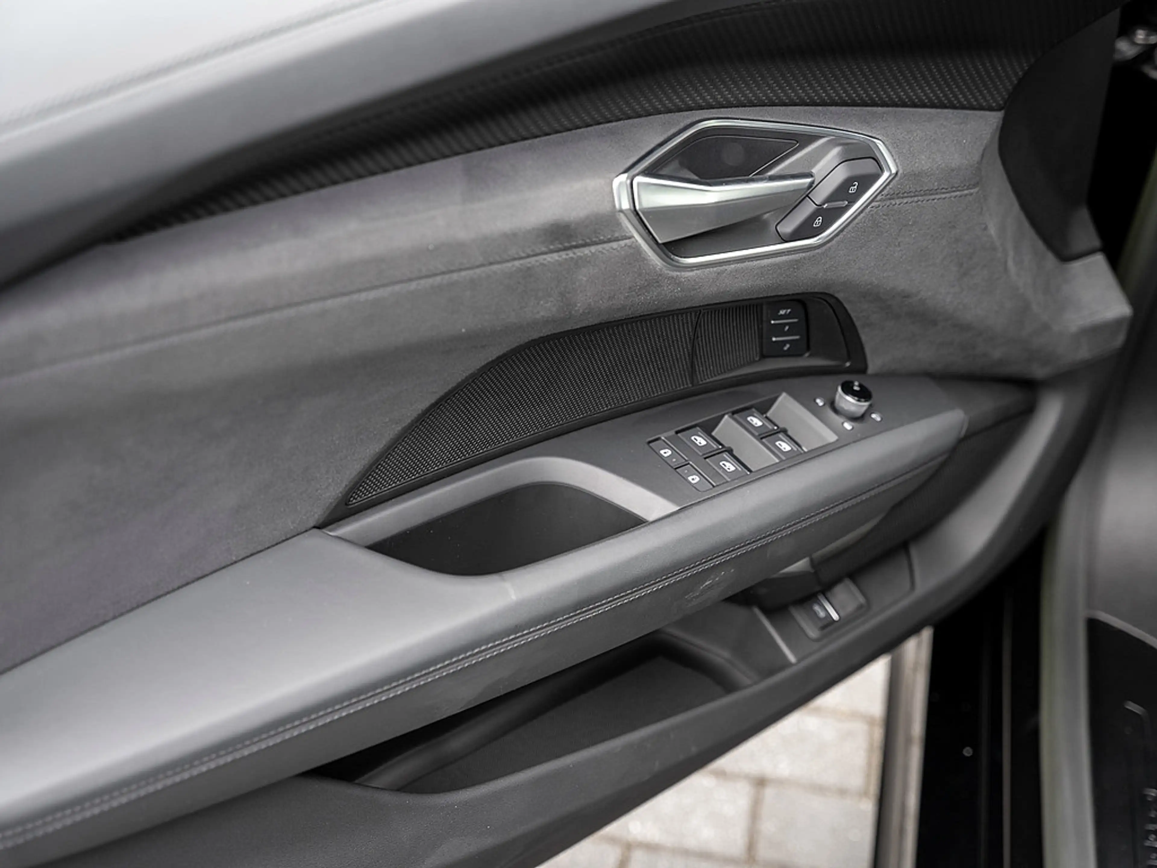 Audi e-tron GT quattro SITZBL. MATRIX HUD B&O 360° — photo 14