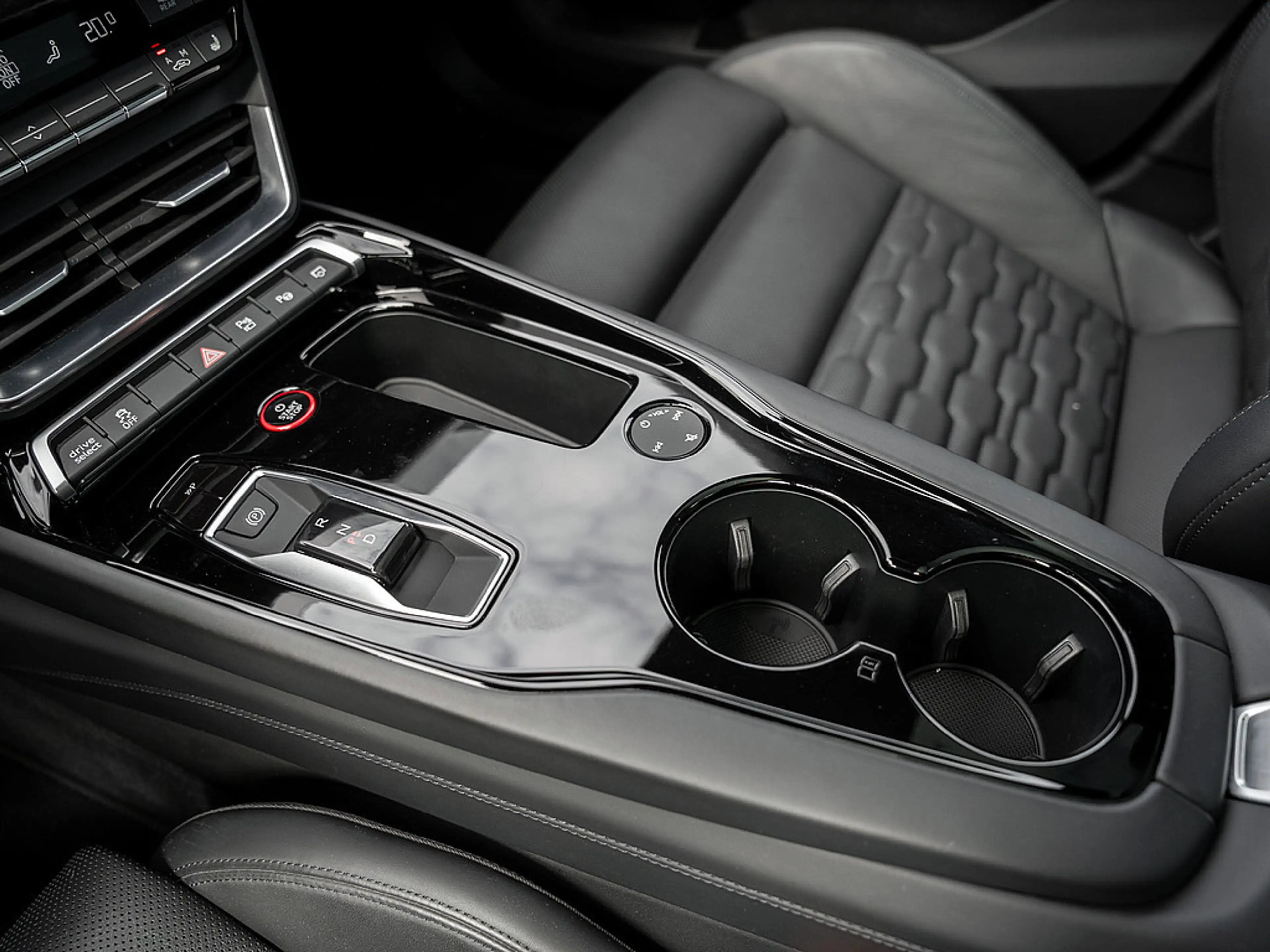 Audi e-tron GT quattro SITZBL. MATRIX HUD B&O 360° — photo 9