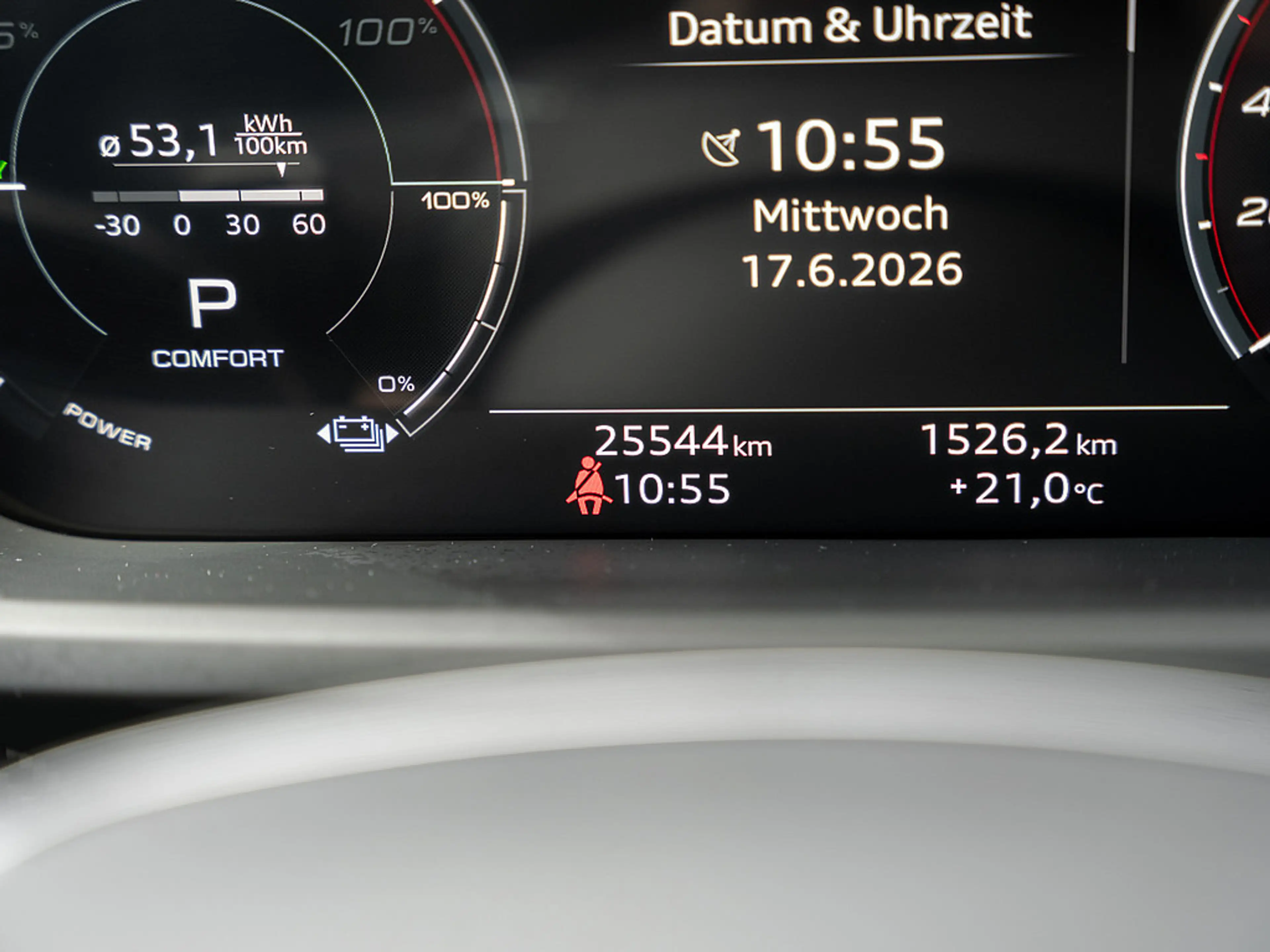 Audi e-tron GT quattro SITZBL. MATRIX HUD B&O 360° — photo 12