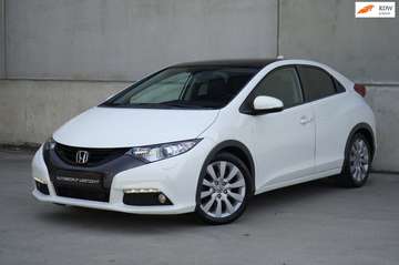 1.8 Executive, Leder, Panoramadak, Xenon, Pdc