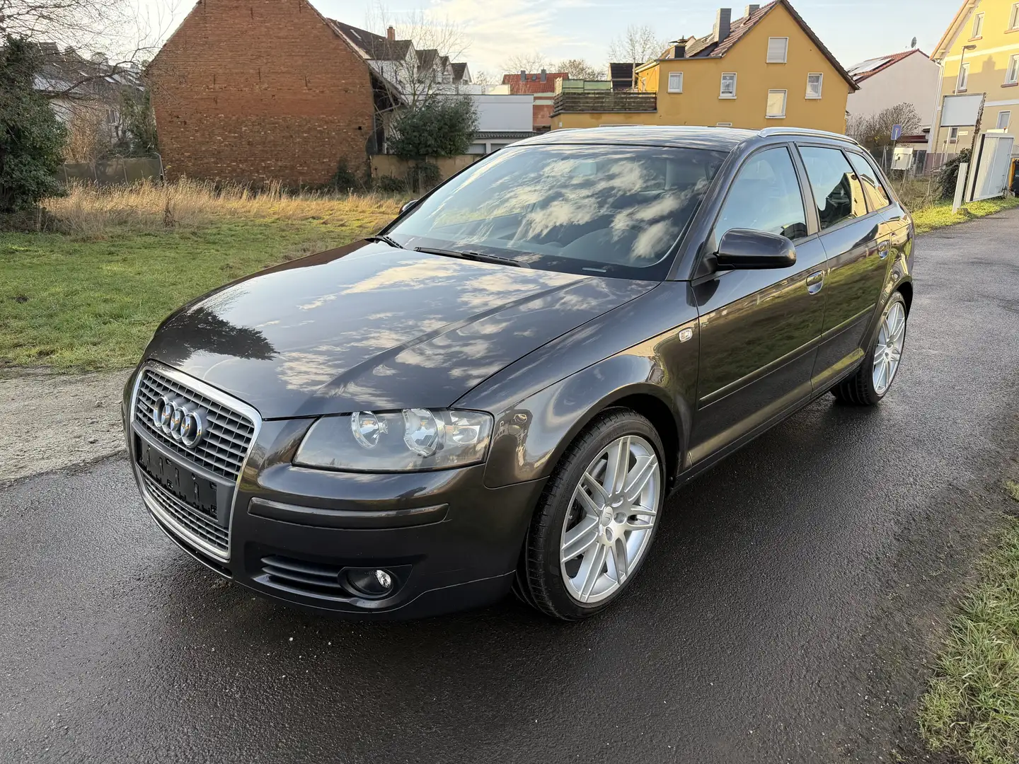 Audi A3 2.0 TFSI *Quattro*SHZ*Klima*18 Zoll*PDC*HU/AU NEU Grau - 1