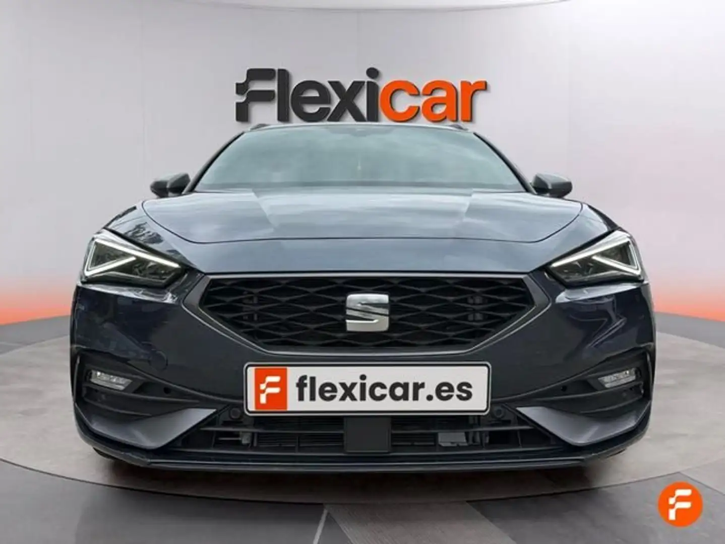 SEAT Leon SP 1.5 eTSI 110kW DSG FR Special Edition Gris - 2