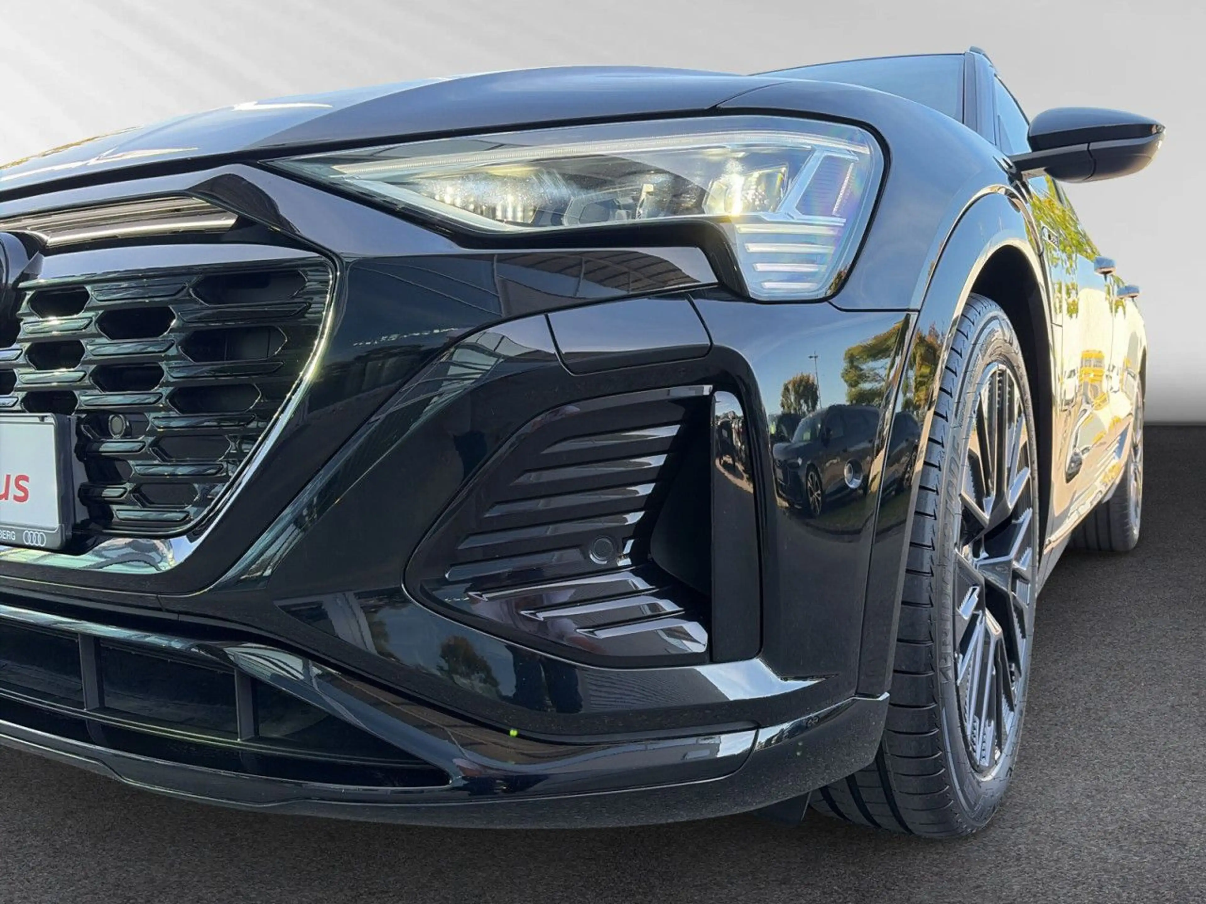 Audi Q8 e-tron 50 quattro edition S line Matrix Kamera — photo 6
