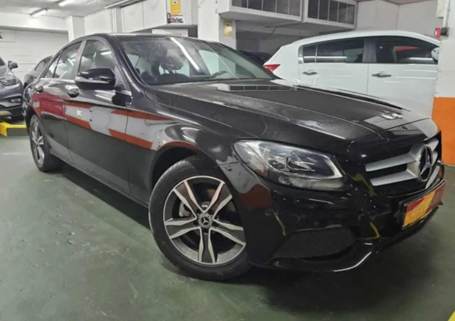 Mercedes-Benz C 180 d Noir - 1