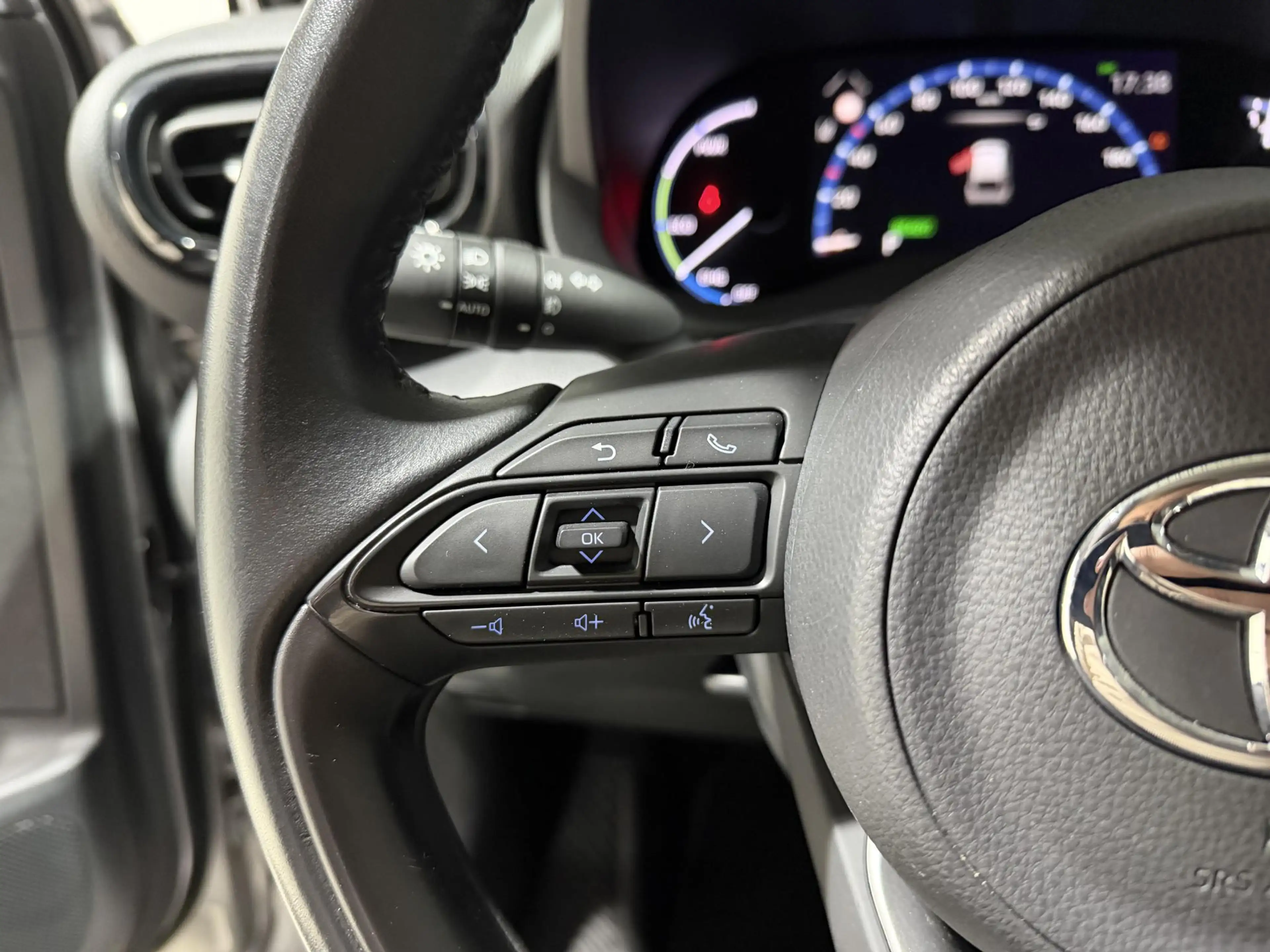 Toyota Yaris Cross 1.5 Hybrid Dynamic edition | Parkeersensoren voor — photo 8