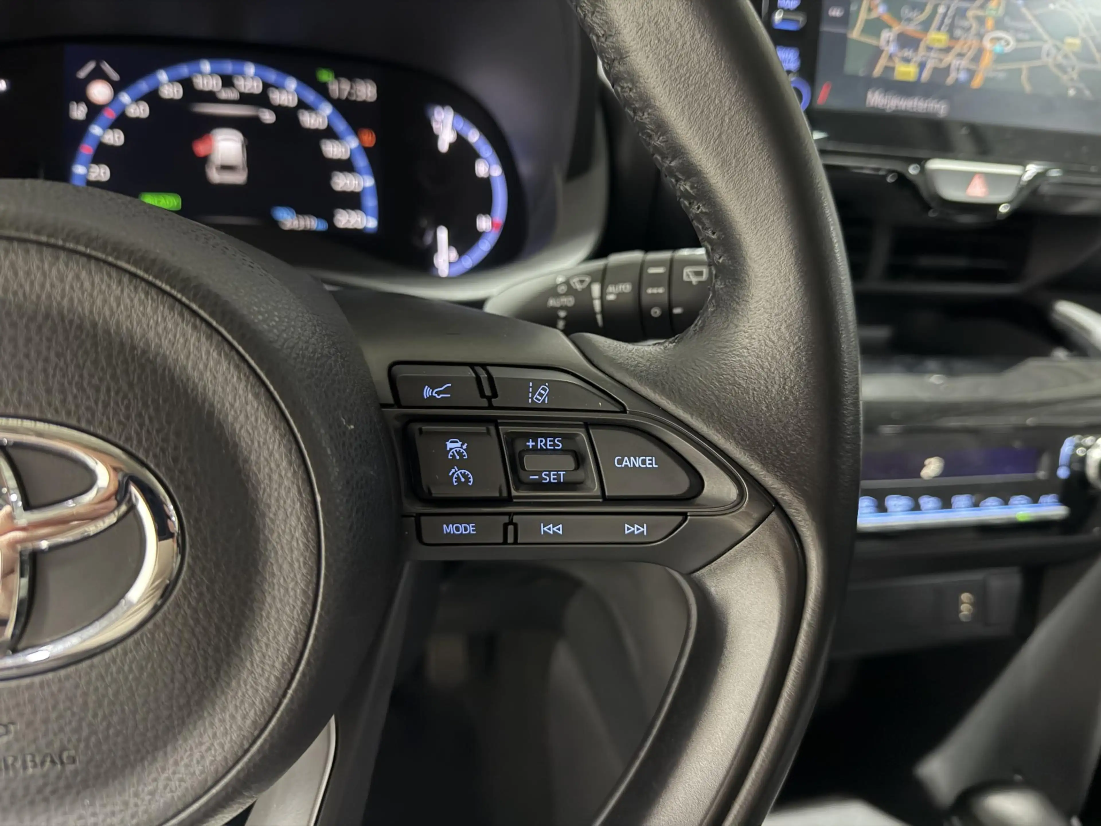 Toyota Yaris Cross 1.5 Hybrid Dynamic edition | Parkeersensoren voor — photo 9