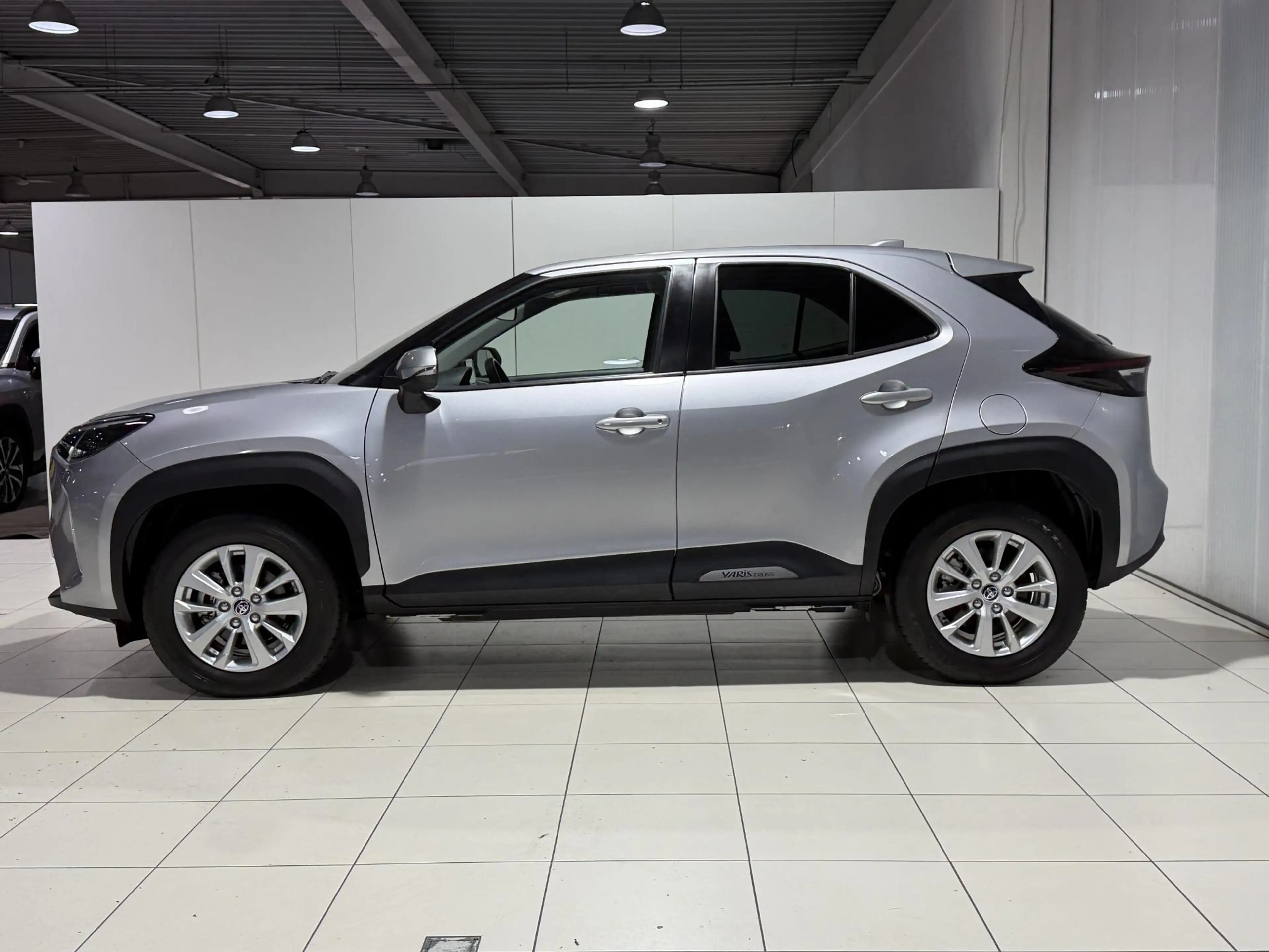 Toyota Yaris Cross 1.5 Hybrid Dynamic edition | Parkeersensoren voor — photo 15