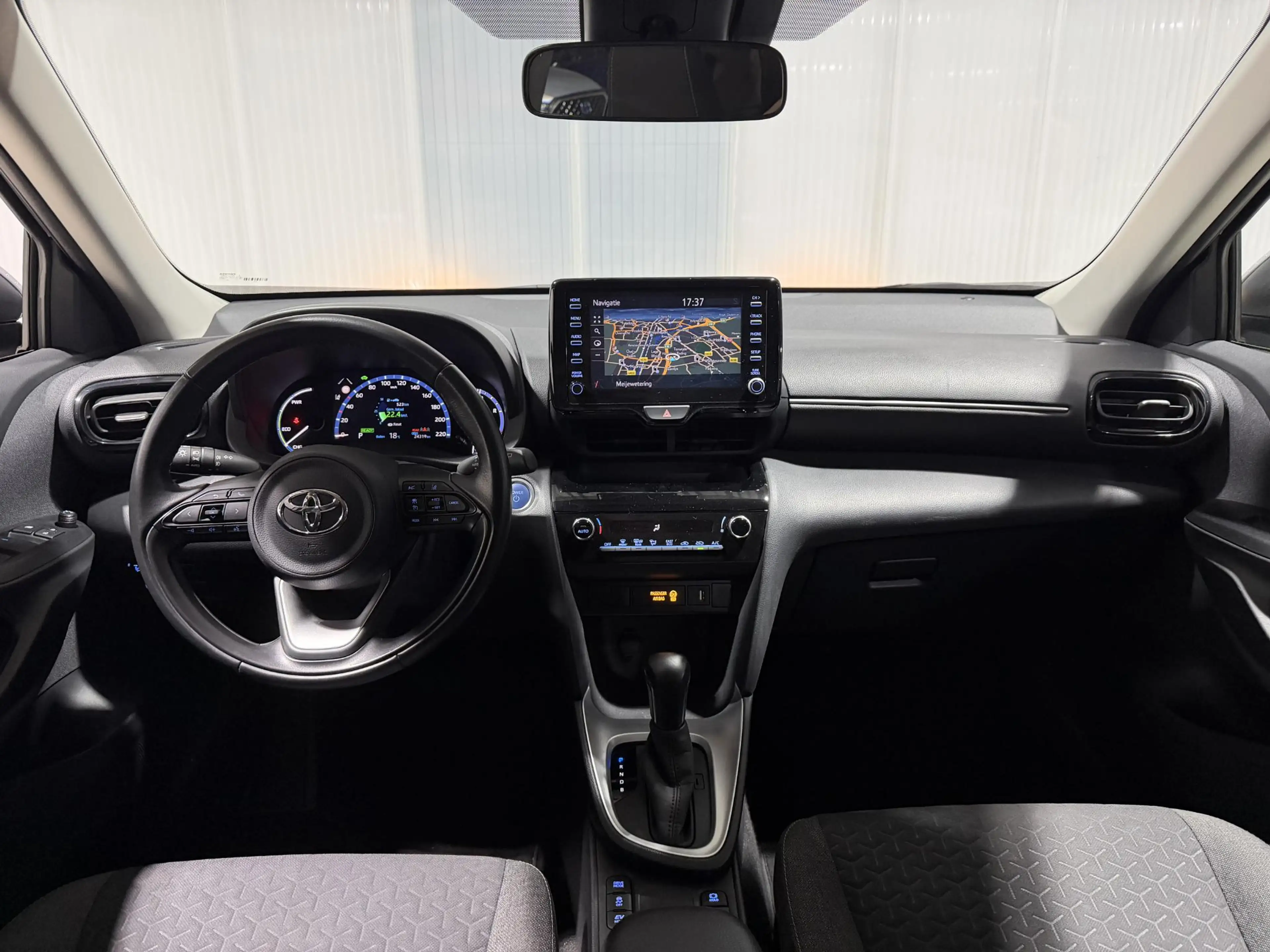 Toyota Yaris Cross 1.5 Hybrid Dynamic edition | Parkeersensoren voor — photo 4