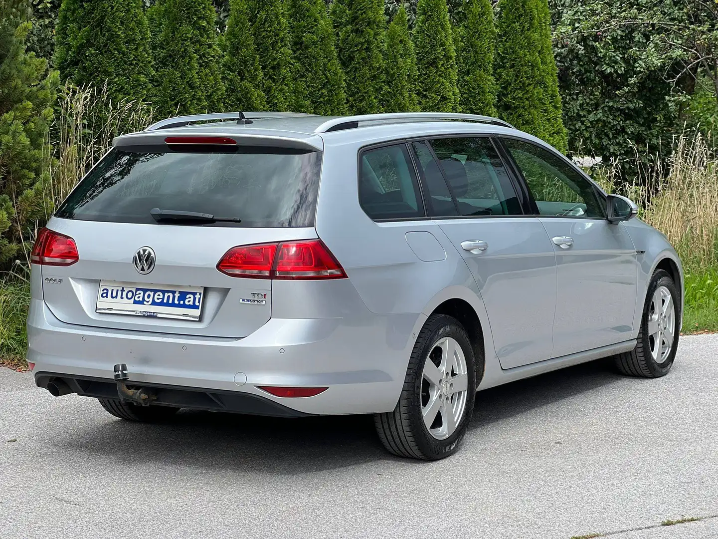 Volkswagen Golf Variant Lounge TDI SHZ PDC AHK Silber - 2