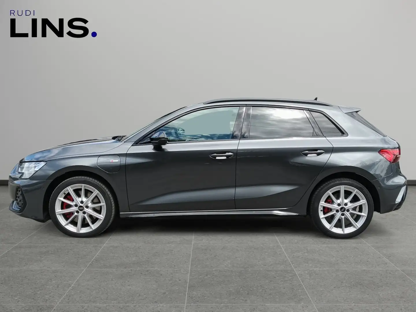 Audi A3 45 TFSI e S line Gris - 2