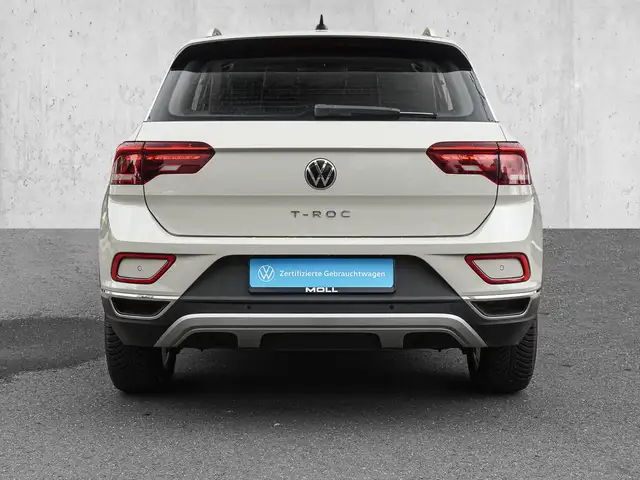 Volkswagen T-Roc view 6