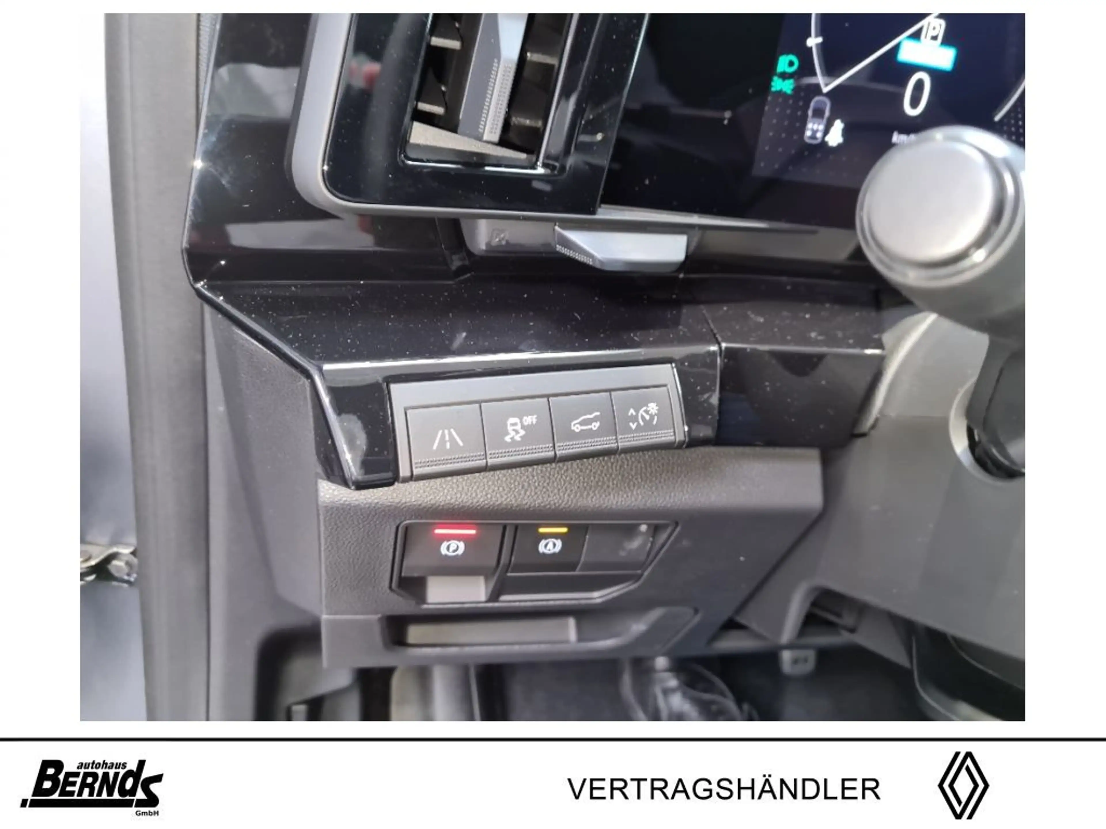 Renault Espace E-TECH Full Hybrid 200 Esprit Alpine Panorama — photo 10