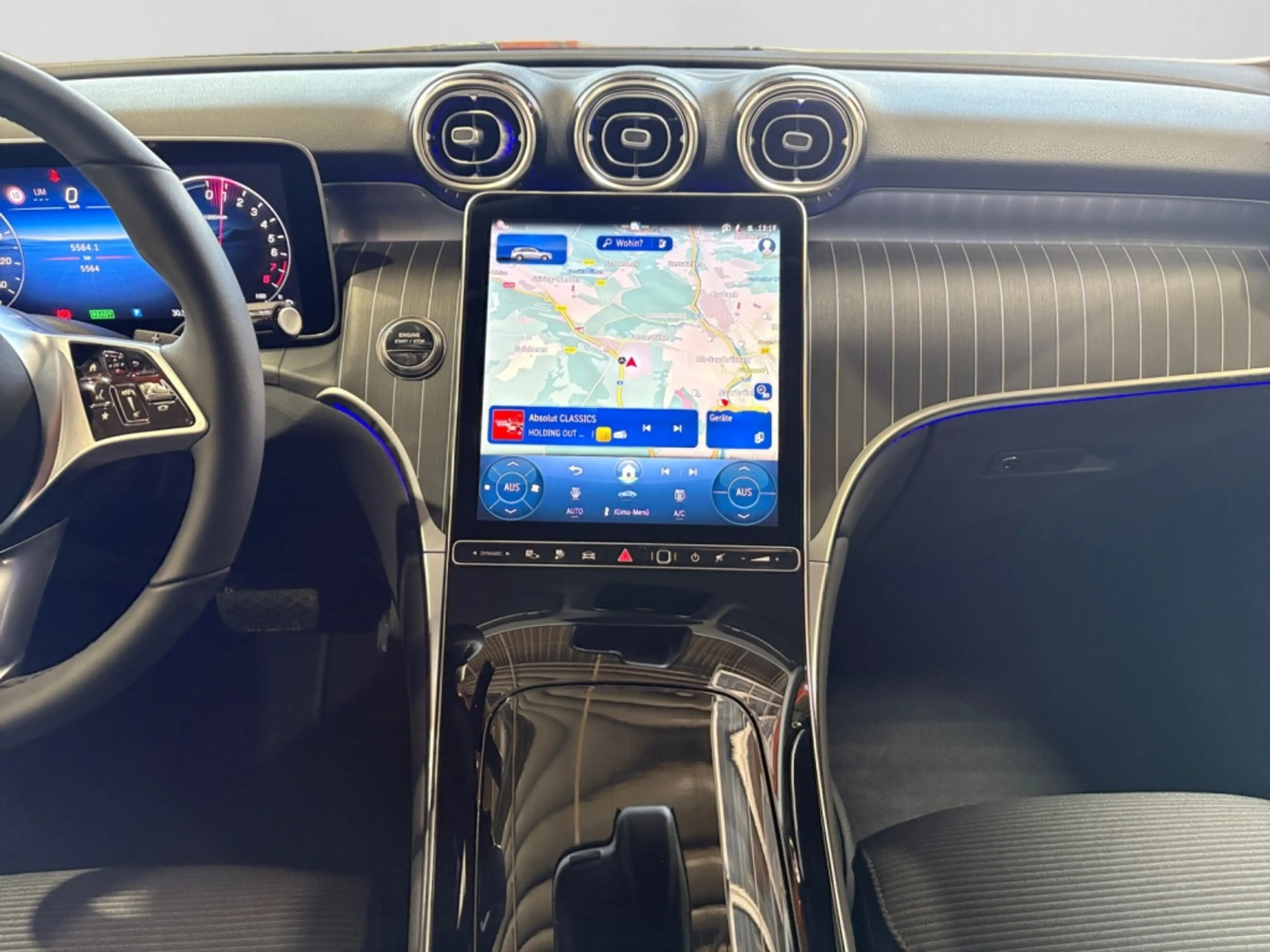 Mercedes-Benz GLC 300 e 4M AVANTGARDE|LED|AHK|360|CARPLAY|SHZ — photo 13