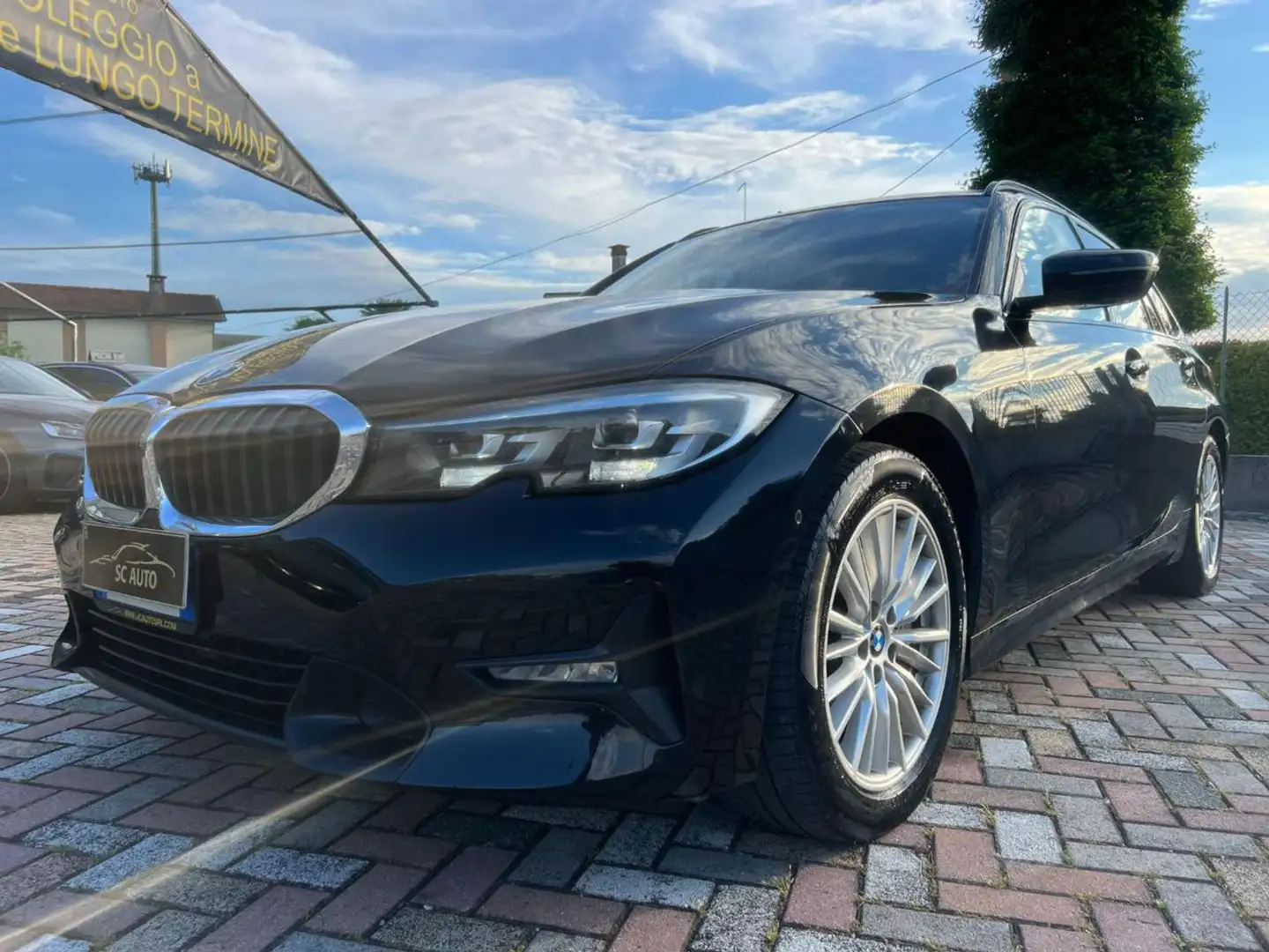 BMW 330 d 48V Touring Sport Schwarz - 1