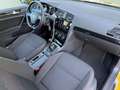 Volkswagen Golf VII*Limo*Sound*App-Con*Sitzh*LED* Gelb - thumbnail 4