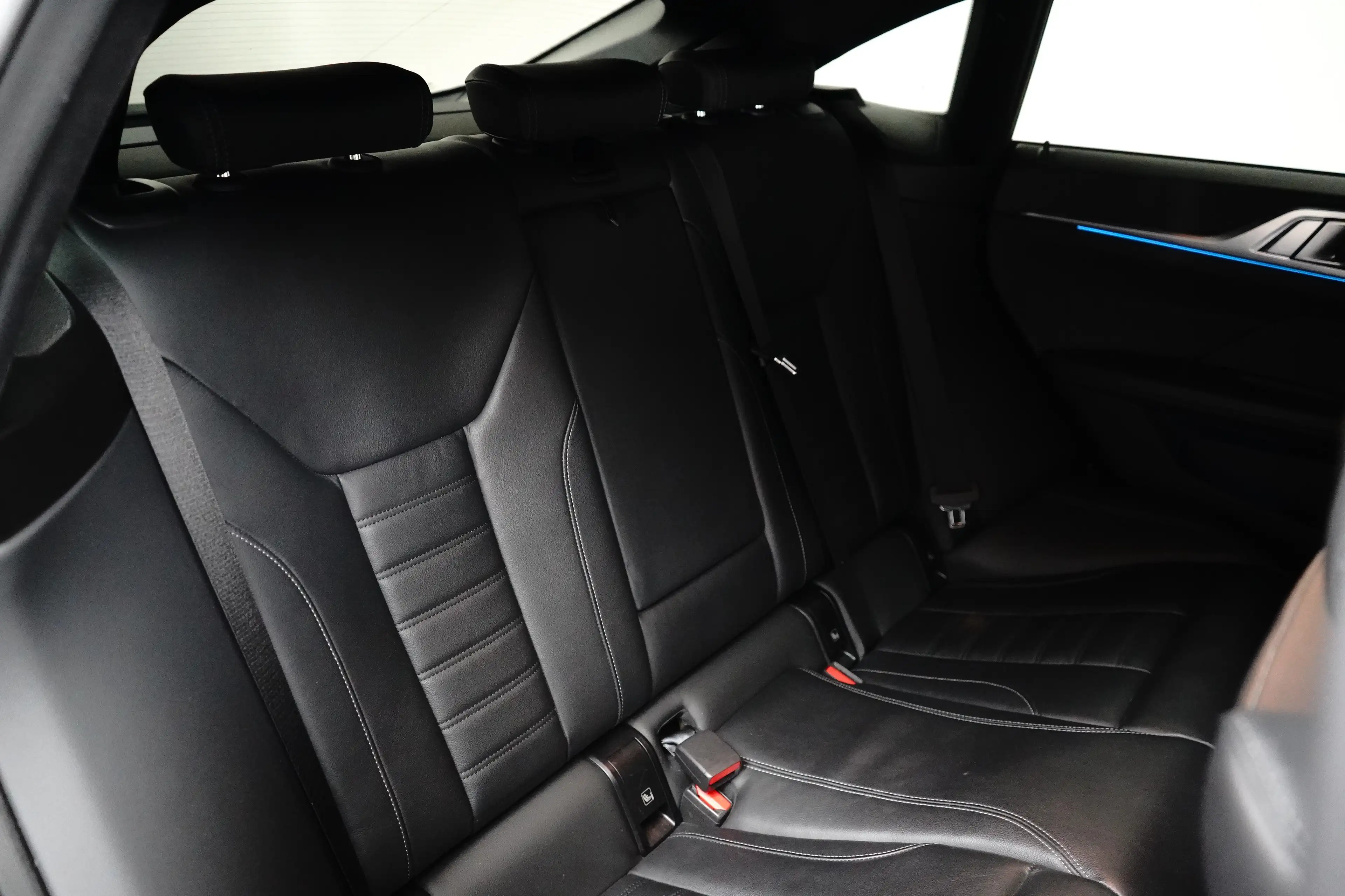 BMW i4 M50 84KWH 544PK HIGH EXECUTIVE M-SPORT SOH 92,96% — photo 11