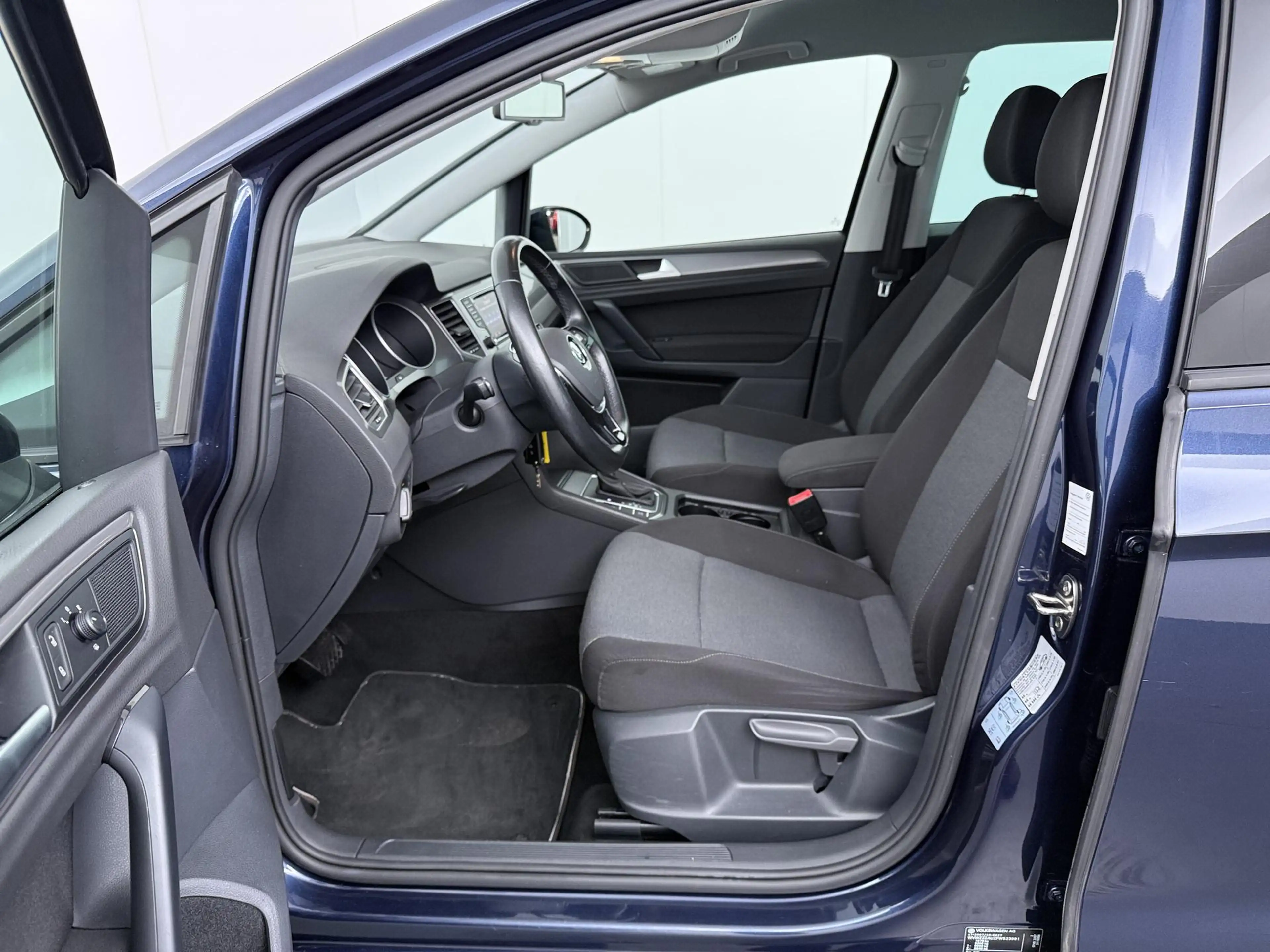 Volkswagen Golf Sportsvan 1.2 TSI Highline Automaat - Navigatie - Stoelverwa — photo 11