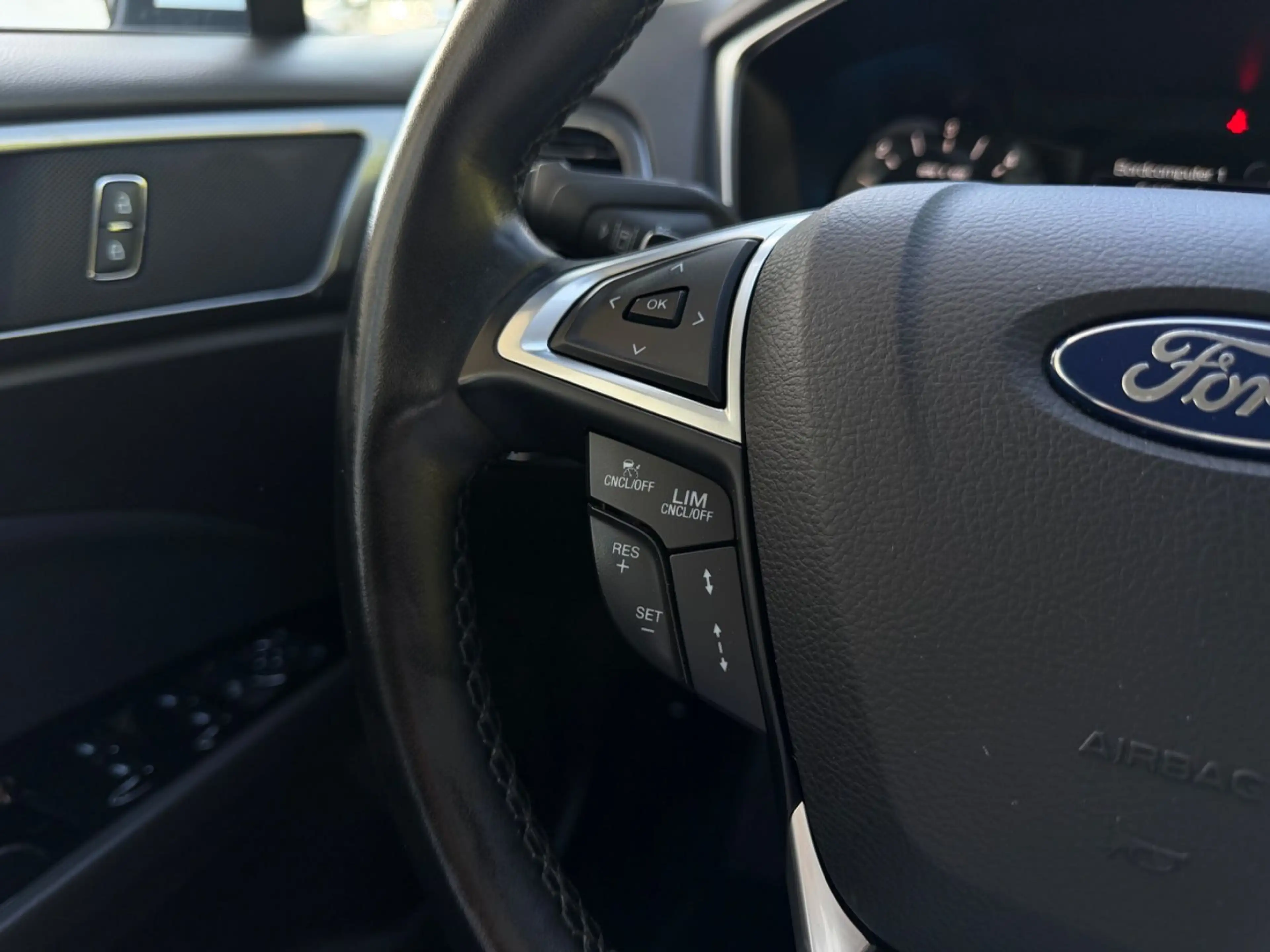 Ford Mondeo Turnier*AUTOMATIK*ACC*AHK*WINTER*PRIVACY* — photo 8