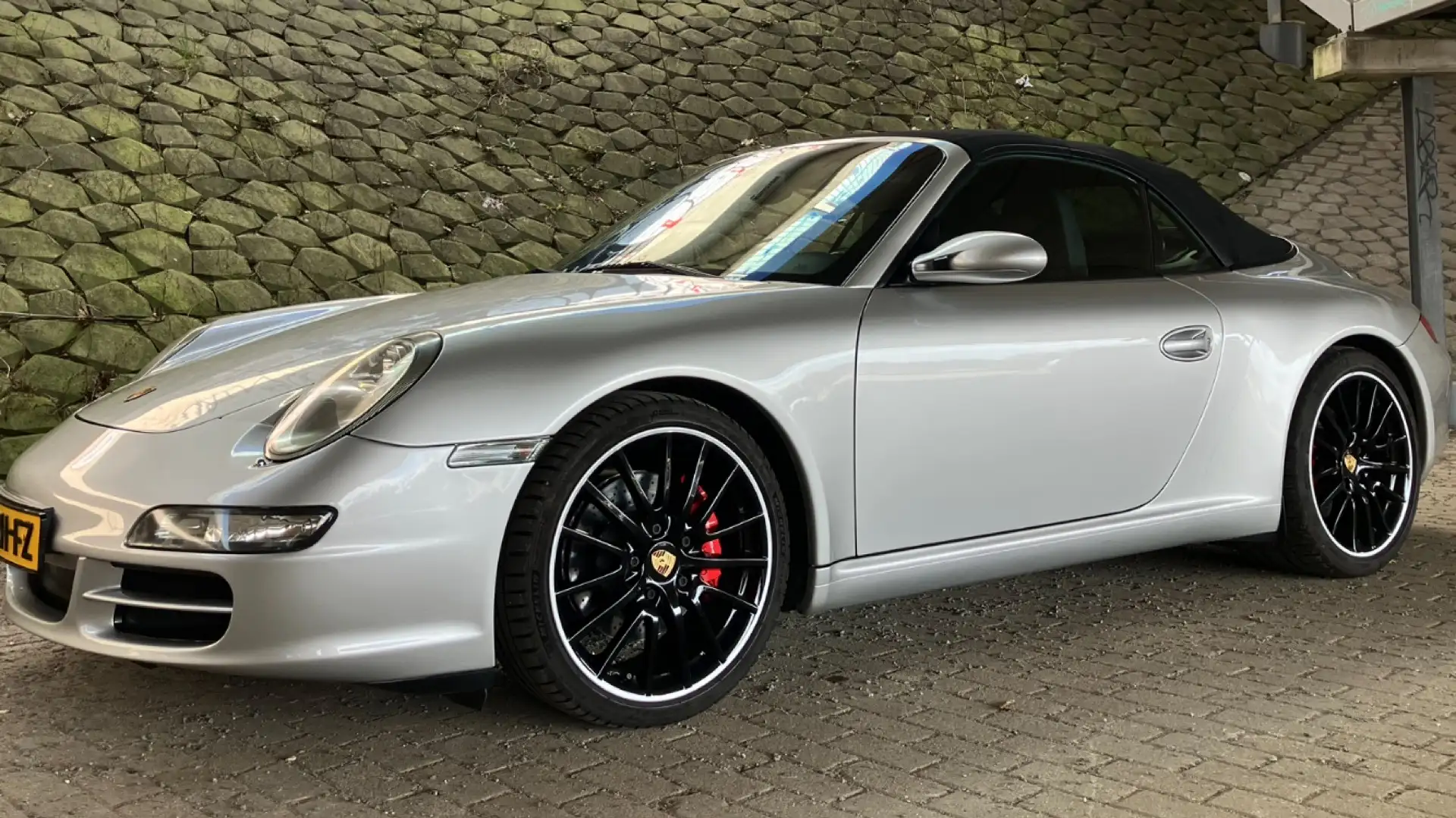 Porsche 911 Prachtige Porsche 997 Carrera S cabriolet. Org NL! Серый - 1