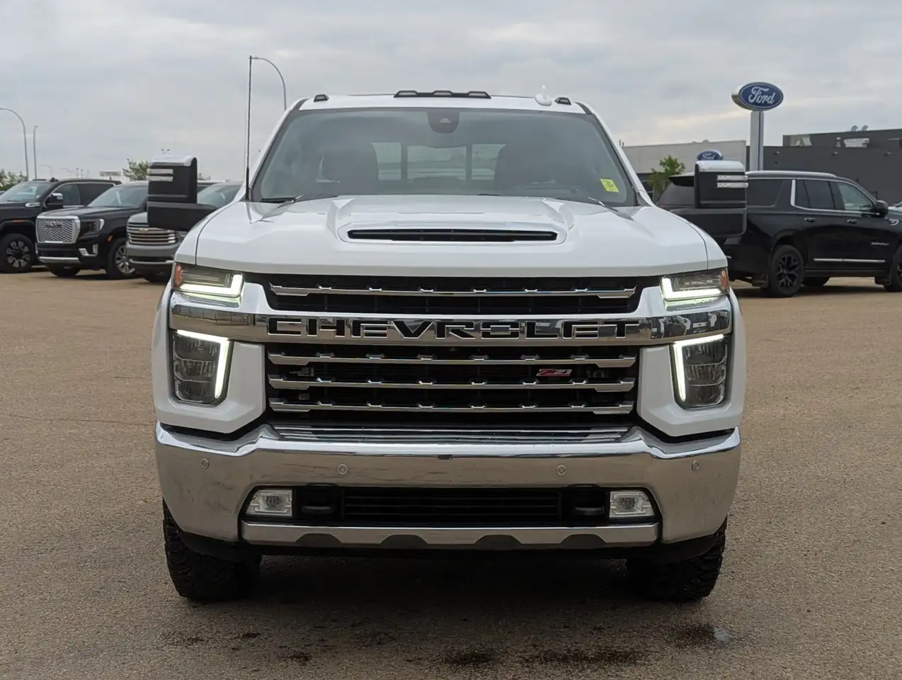 Chevrolet Silverado 2500 снимка Chevrolet Silverado 2500