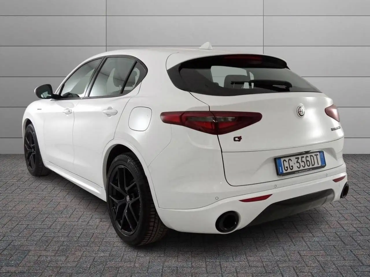 Alfa Romeo Stelvio 2021