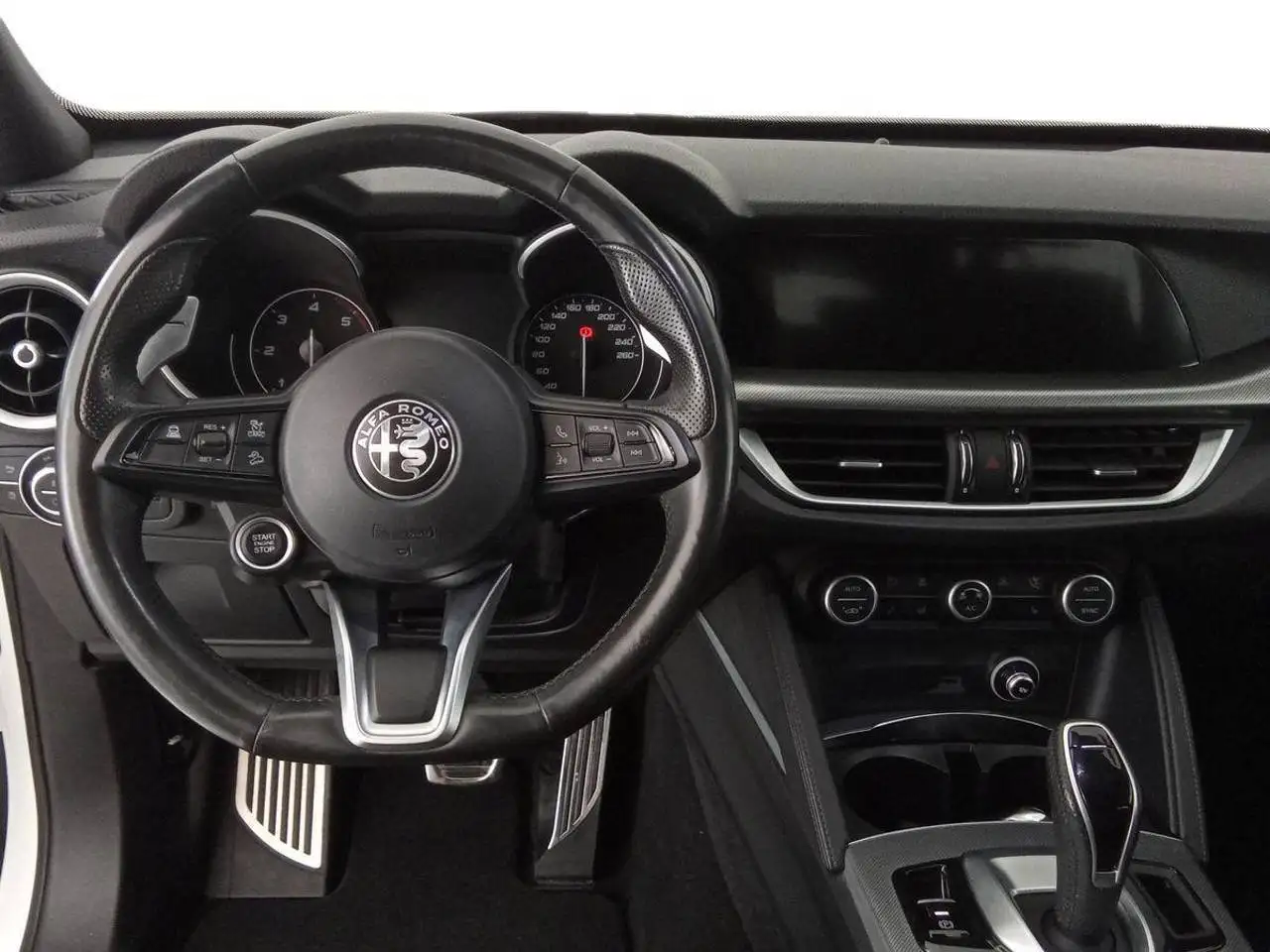 Alfa Romeo Stelvio 2021 — фото 11