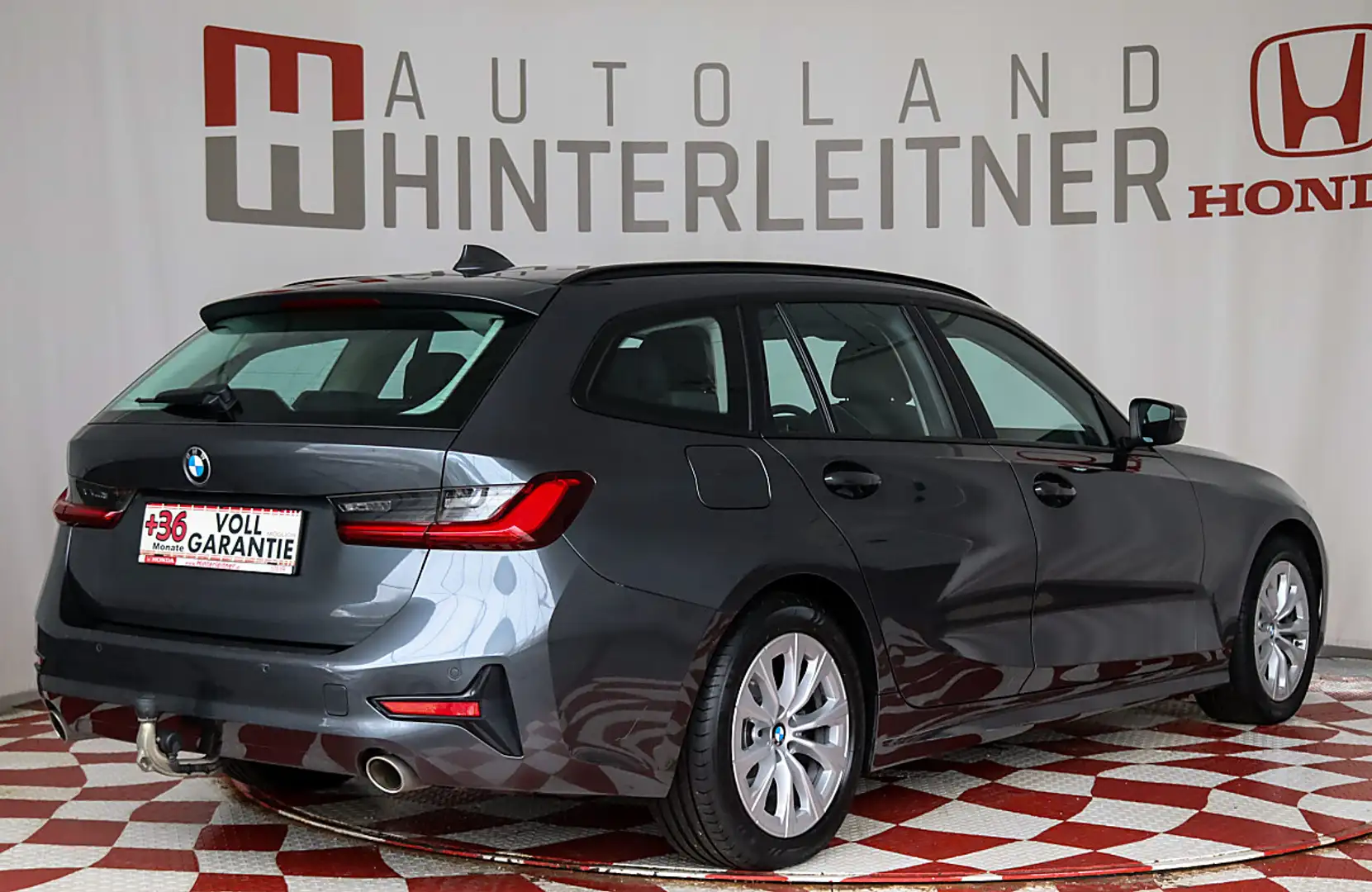 BMW 318 d Advantage LED NAVI AHV ACC Grau - 2