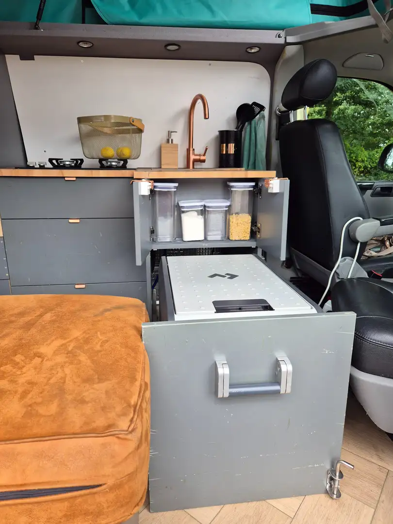 Volkswagen Transporter Transporter undefined Серебристый - 2