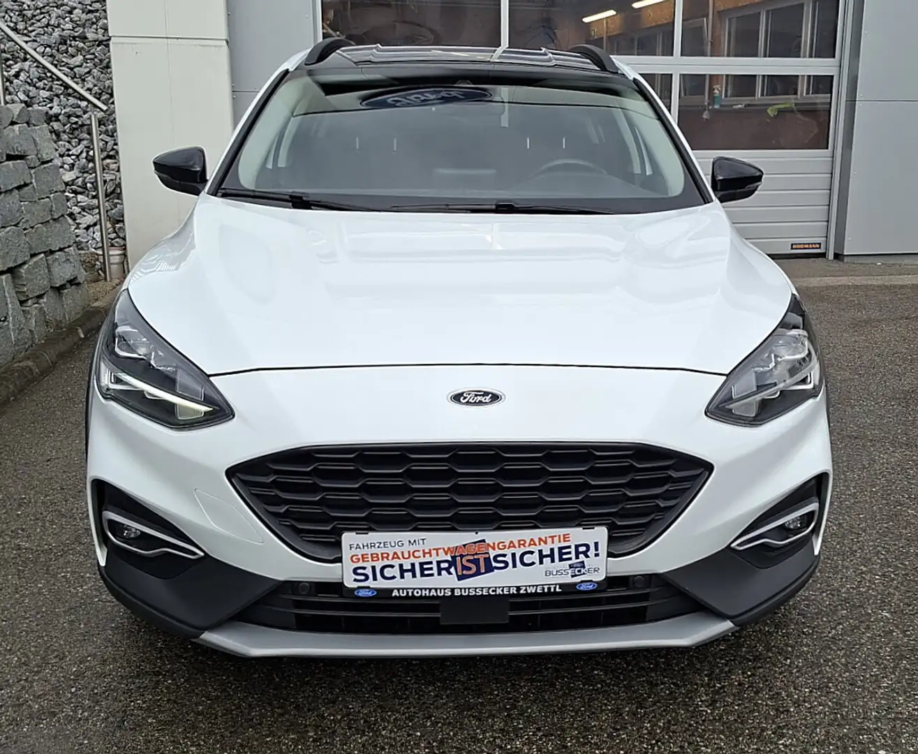 Ford Focus 2,0 EcoBlue SCR Active Aut. Weiß - 2