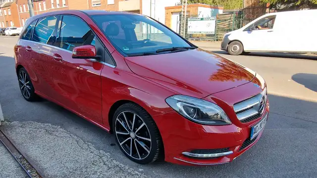 Mercedes-Benz B-Class view 15