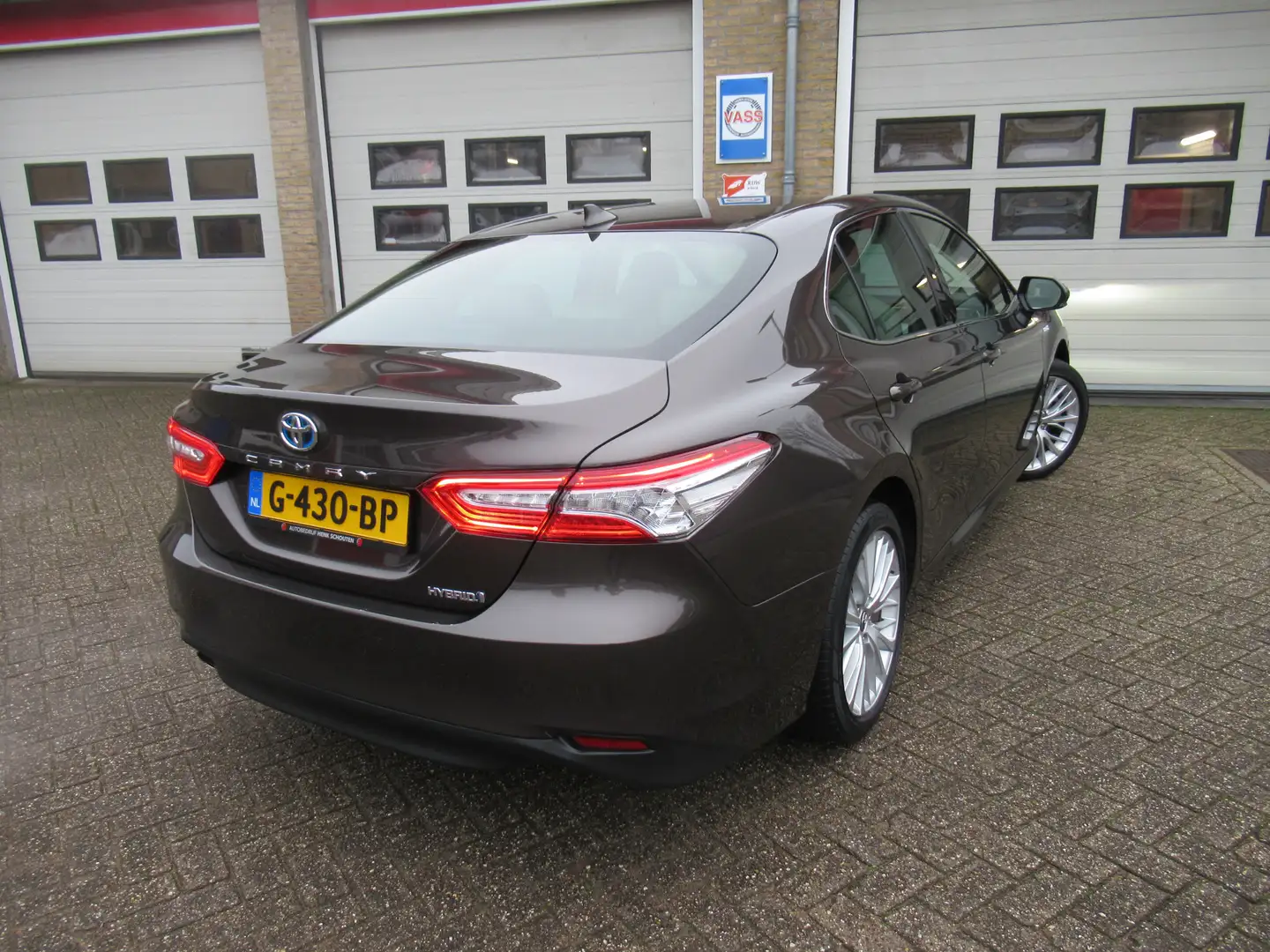 Toyota Camry 2.5 Hybrid Premium Nederlandse auto Barna - 2