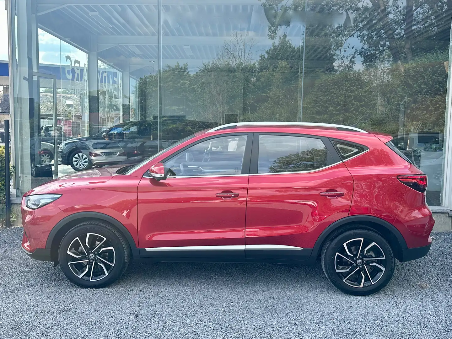 MG ZS 1.0*CUIR*CAMERA 360*1ER PROP*CARPLAY*22.000 KM* Rouge - 2