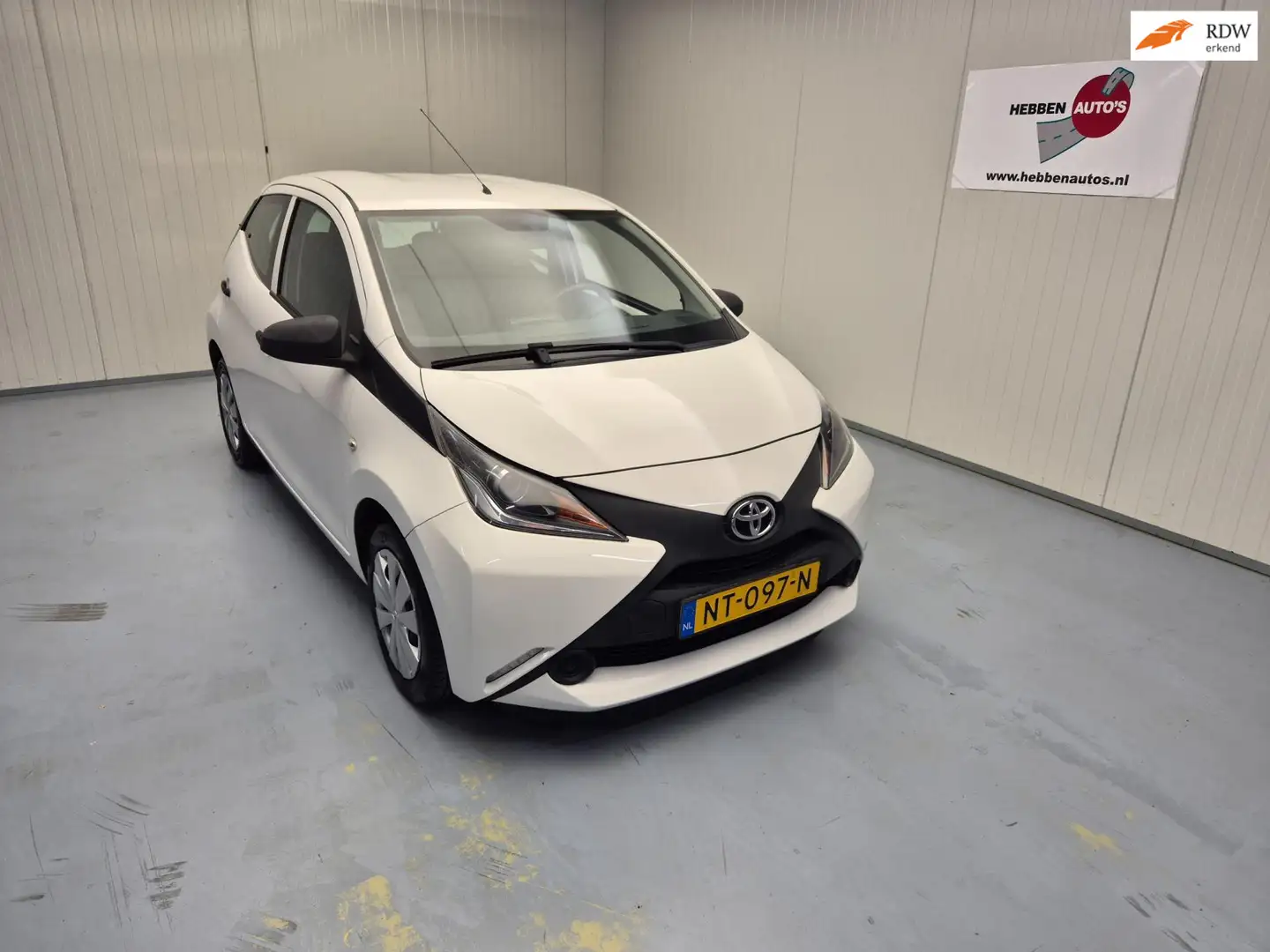 Toyota Aygo 1.0 VVT-i x-now Airco Cruise Control Blanc - 1