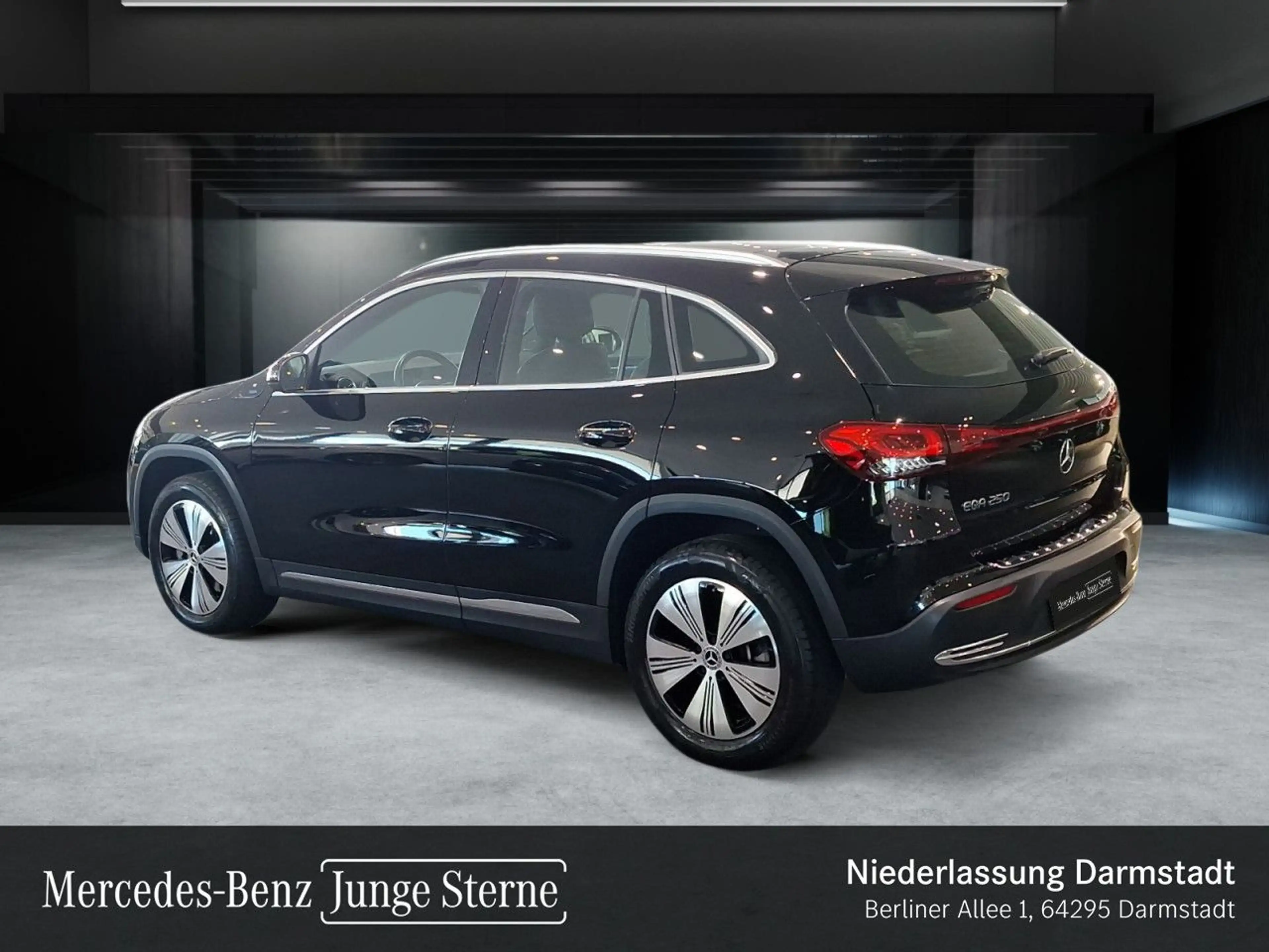 Mercedes-Benz EQA 250 PROG+PANO+MEMORY+SPUR — photo 9