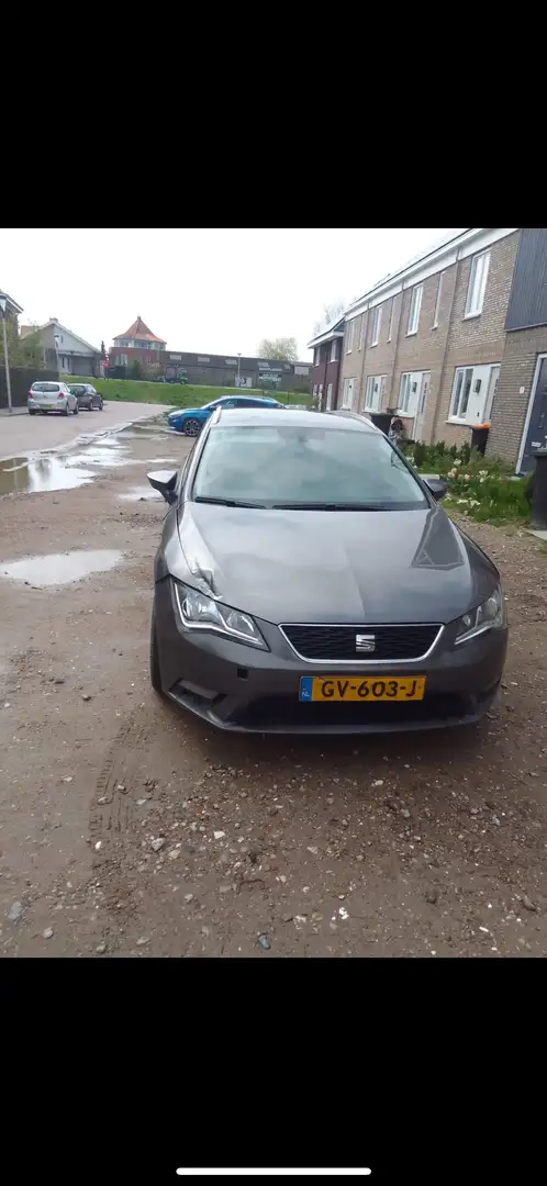 SEAT Leon 1.6 TDI Sty. Con.Eco Grijs - 1