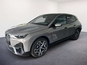 40 xDrive Sportpaket/Edition Excellence/22Z