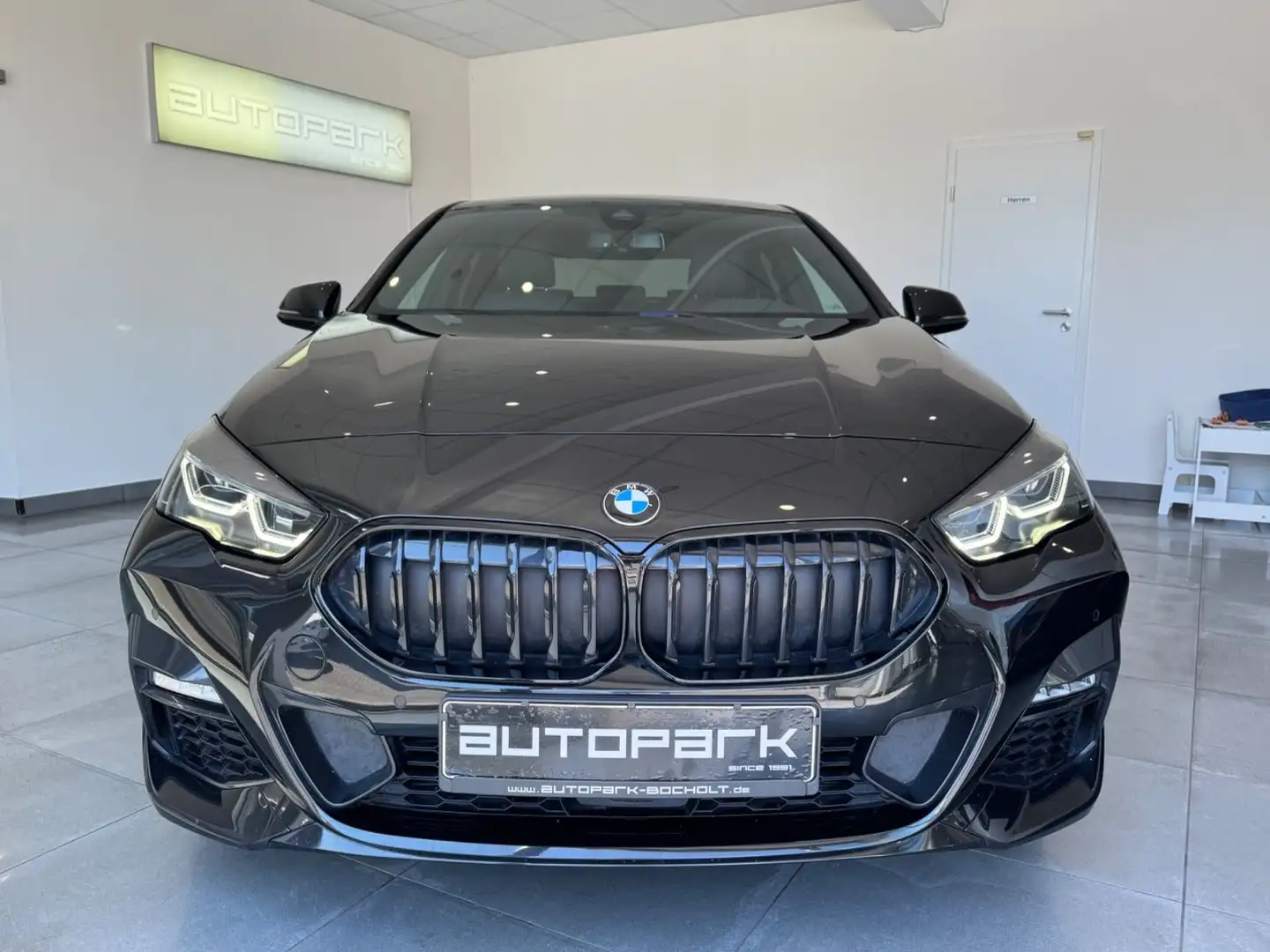 BMW 220d GranCoupe M Sport HUD ACC AD.LED DA RFK 19" Чорний - 2