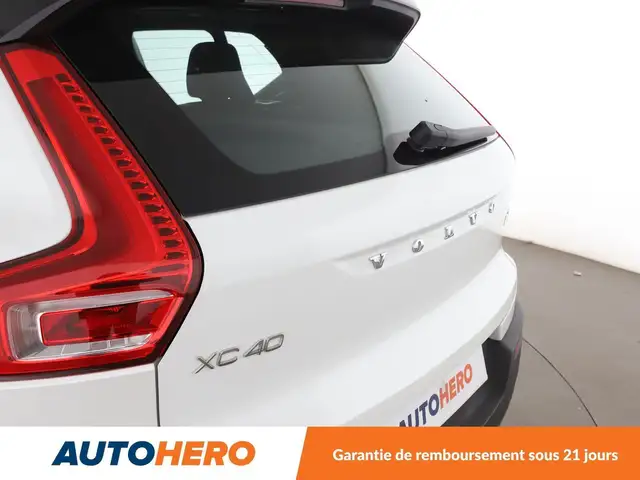 Volvo XC40 view 30