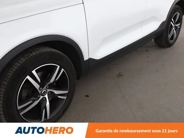 Volvo XC40 view 29