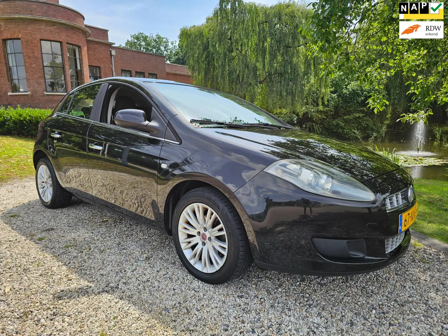 Fiat Bravo 1.4 Dynamic 5-deurs AIRCO Noir - 1