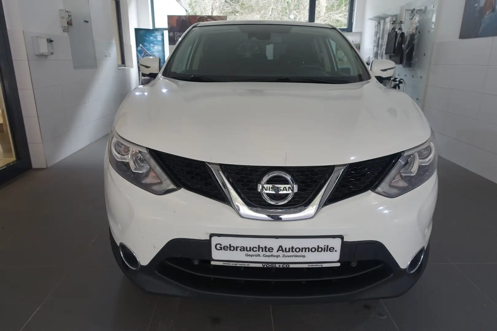 Nissan Qashqai 1,6 dCi 360° ALL-MODE Weiß - 2