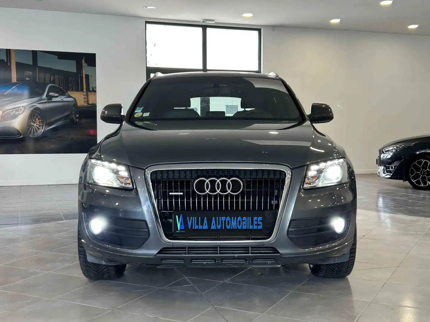 Audi Q5 V6 3.0 TDI 240 DPF Quattro S Line S tronic 7 Šedá - 2