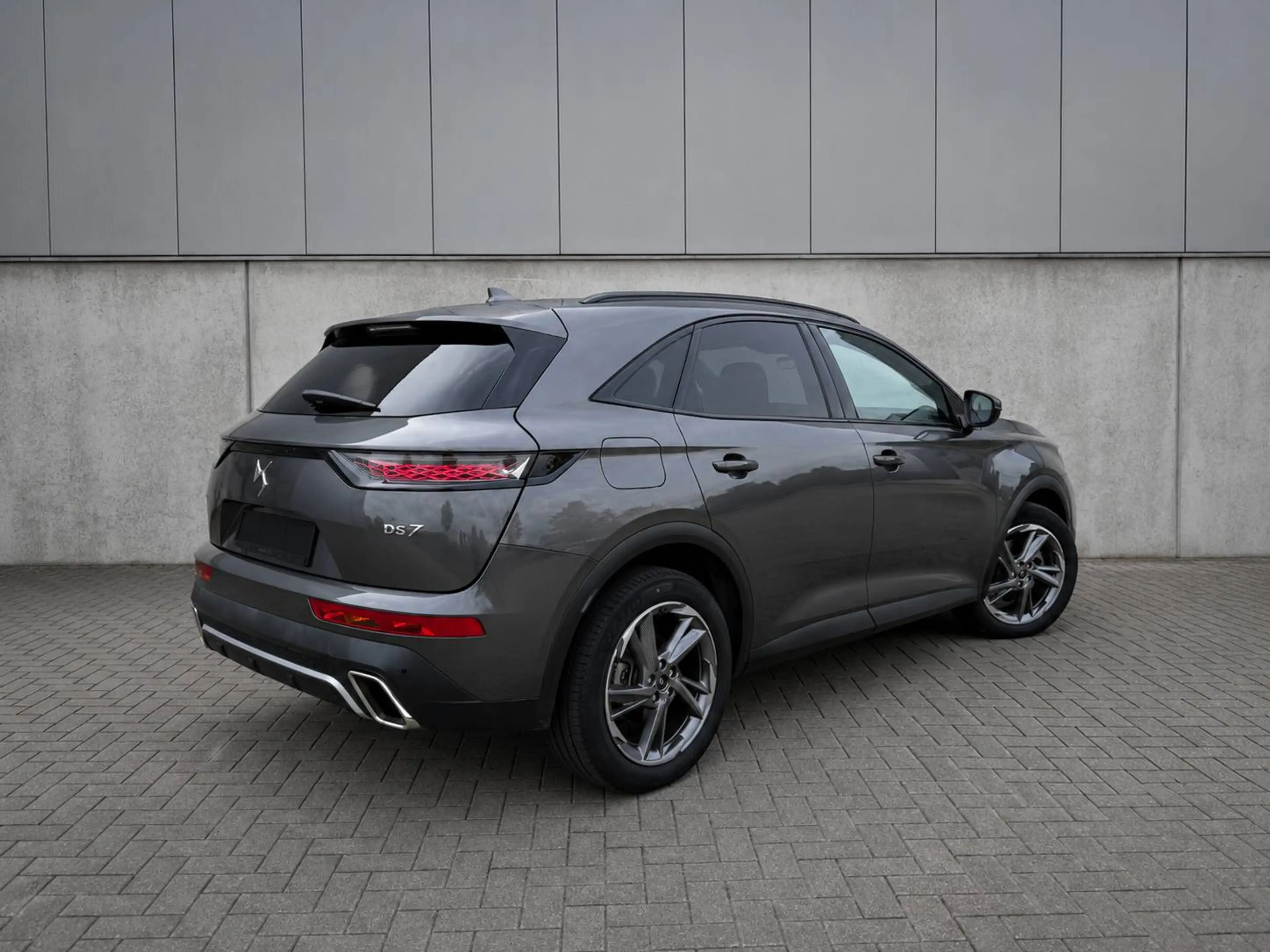 DS Automobiles DS 7 Crossback HYBRIDE - LEDER - ADAPTIVE CRUISE - APPLE CARPLAY — photo 4