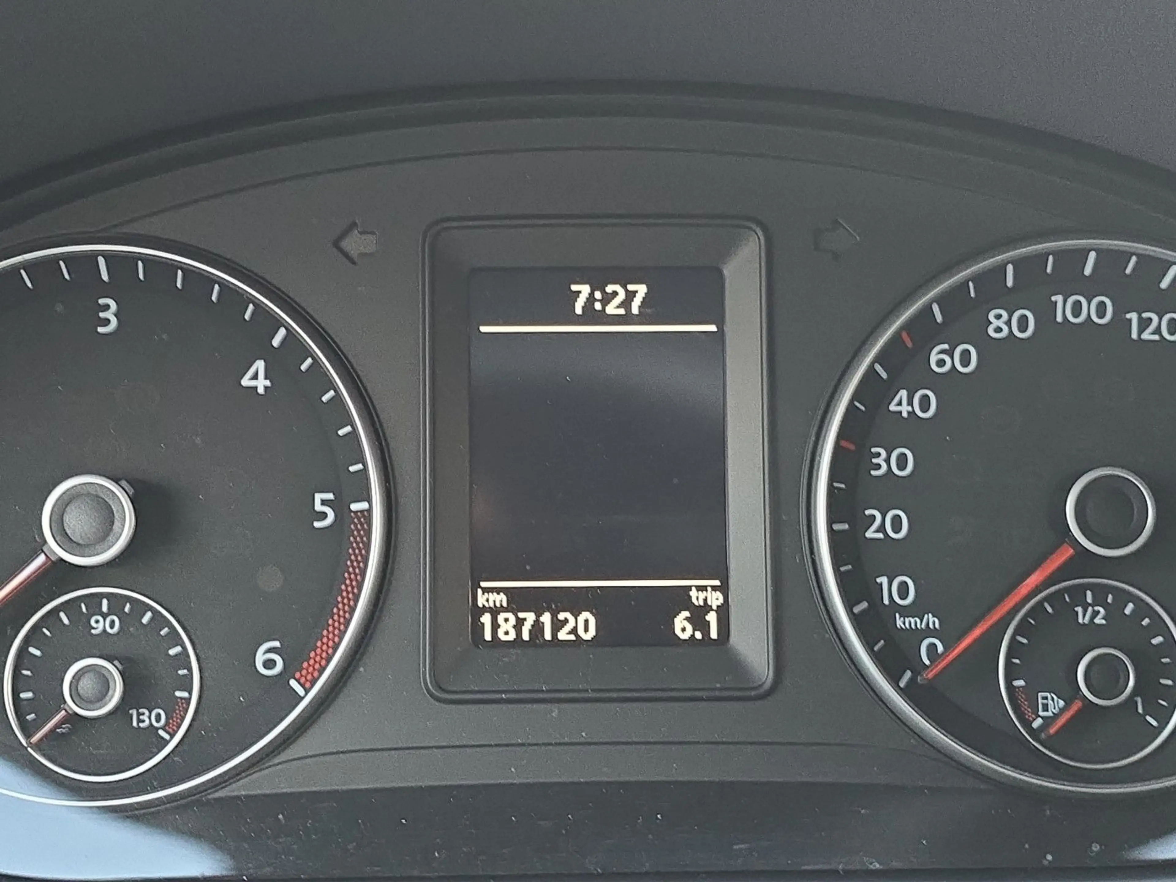 Volkswagen Touran Life/DSG/Rückfahrkamera/Automatik/AHK — photo 11